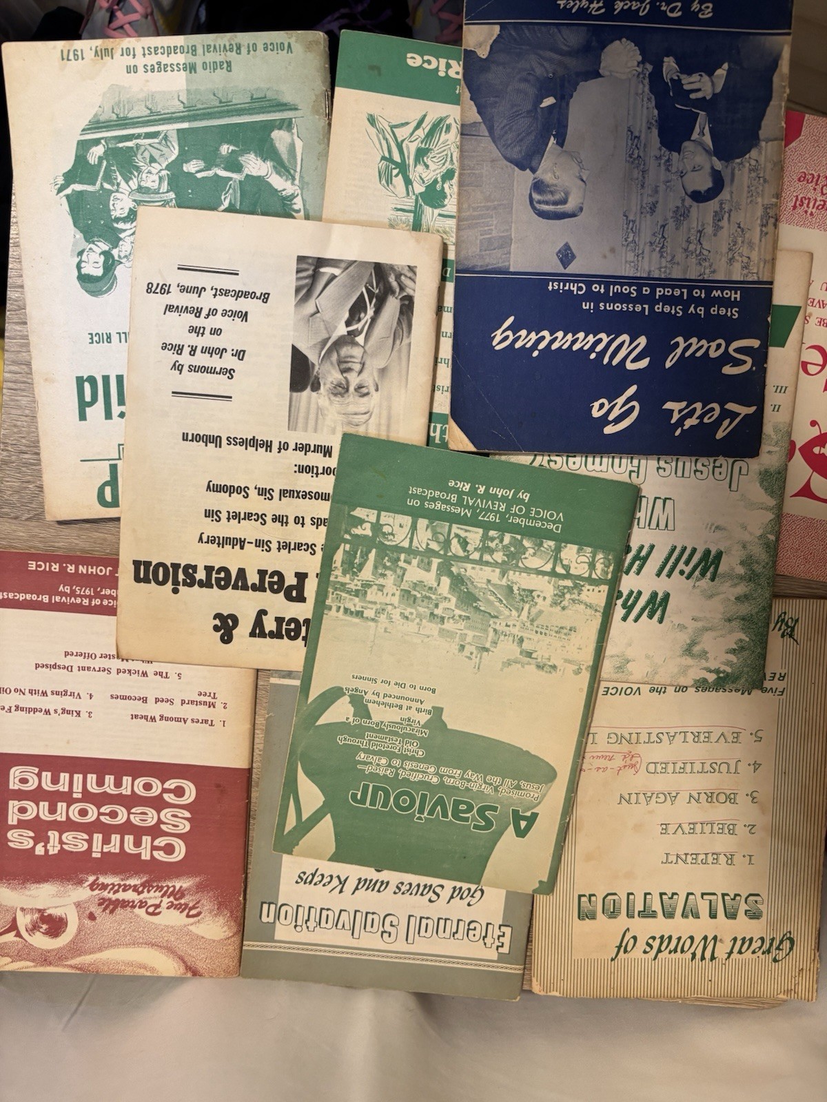 Vintage Christian Religious Tracts Pamphlets 6+ Lbs Book Magazines Ephemera