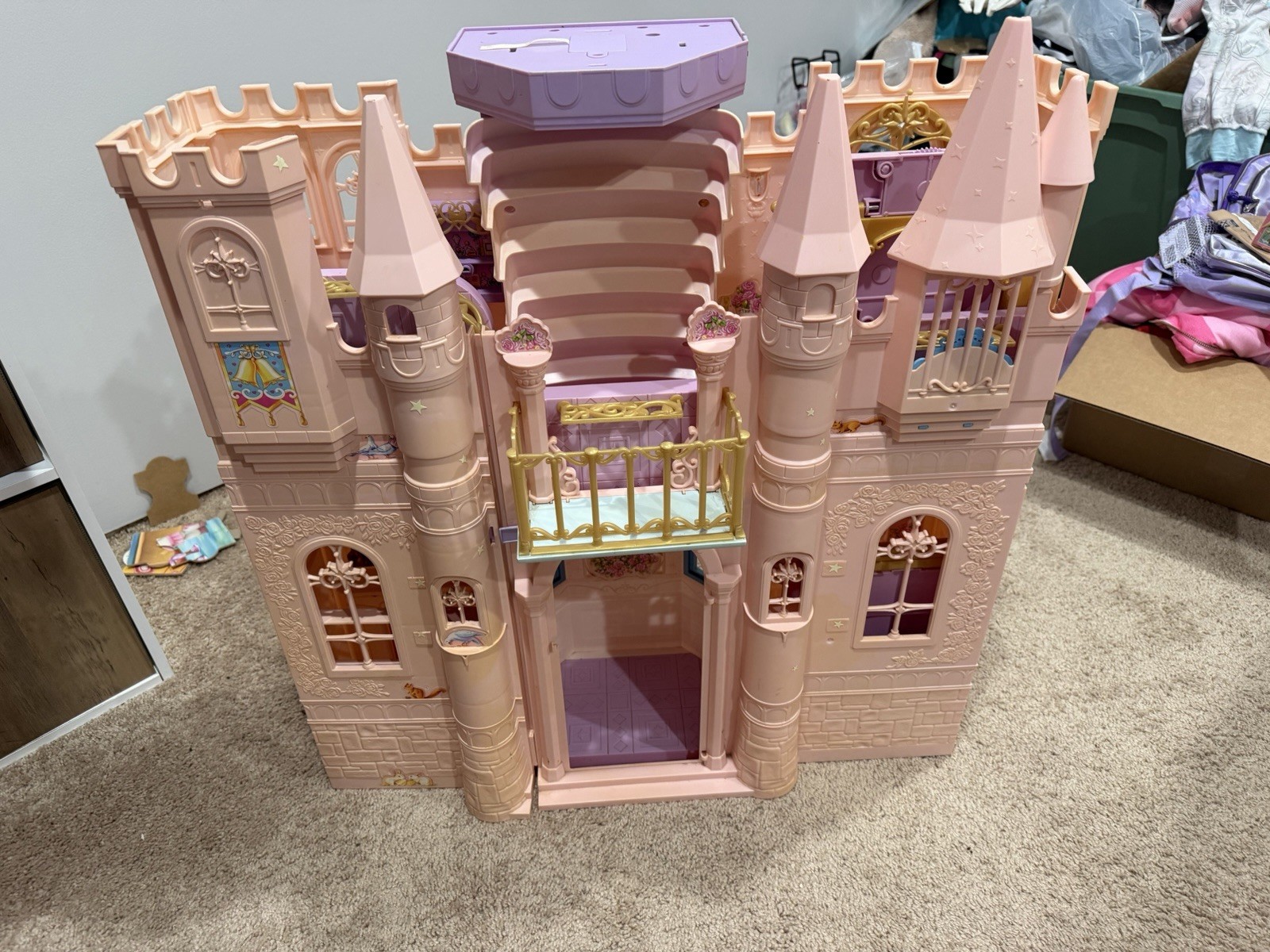 vintage Barbie Princess and the Pauper Royal Musical Castle Mattel in 2004 vintage Barbie Princess and the Pauper Royal Musical Castle Mattel in 2004