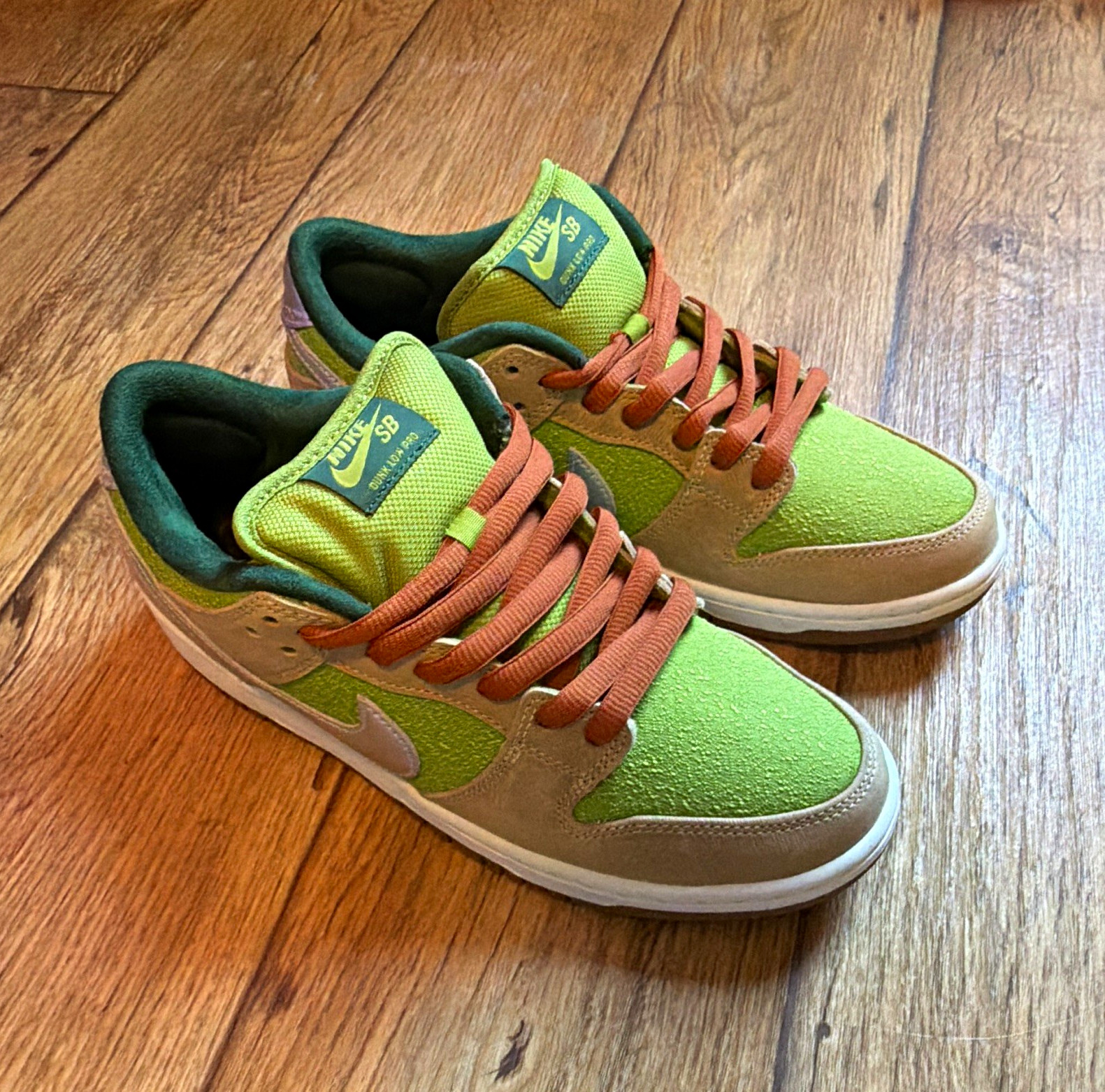 Nike SB Dunk Low Escargot 