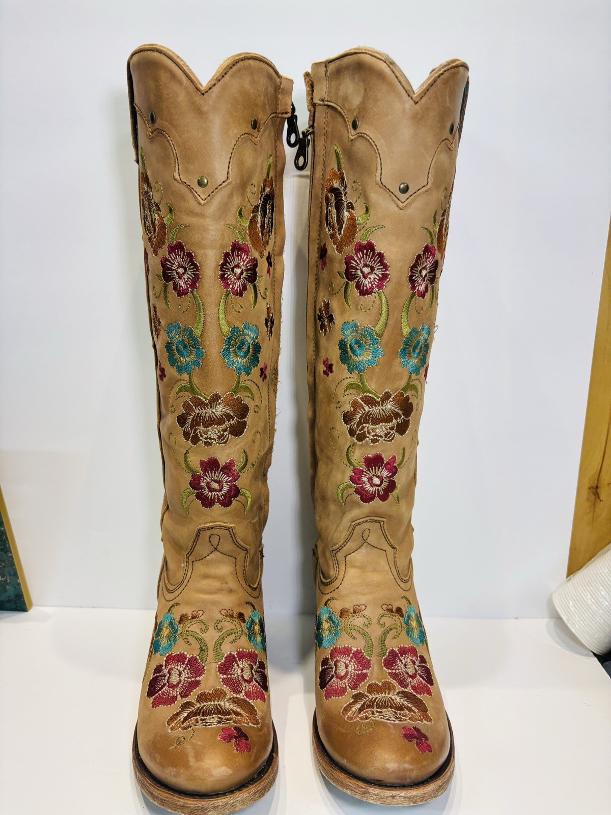 Corral Vintage Retro Honey Floral Embroidered Tall Cowboy Boots Women’s 5.5