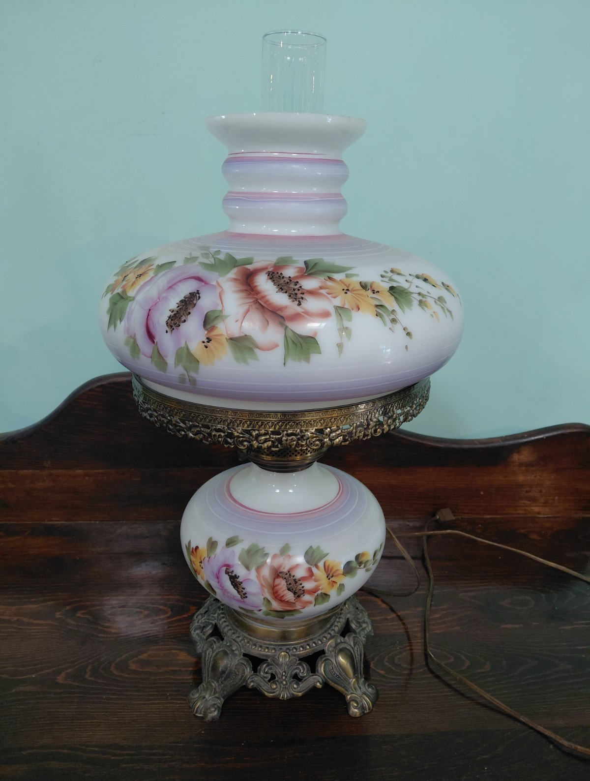 Vintage Gone With The Wind Hurricane Parlor Lamp Hand Painted Milk Glass 23\