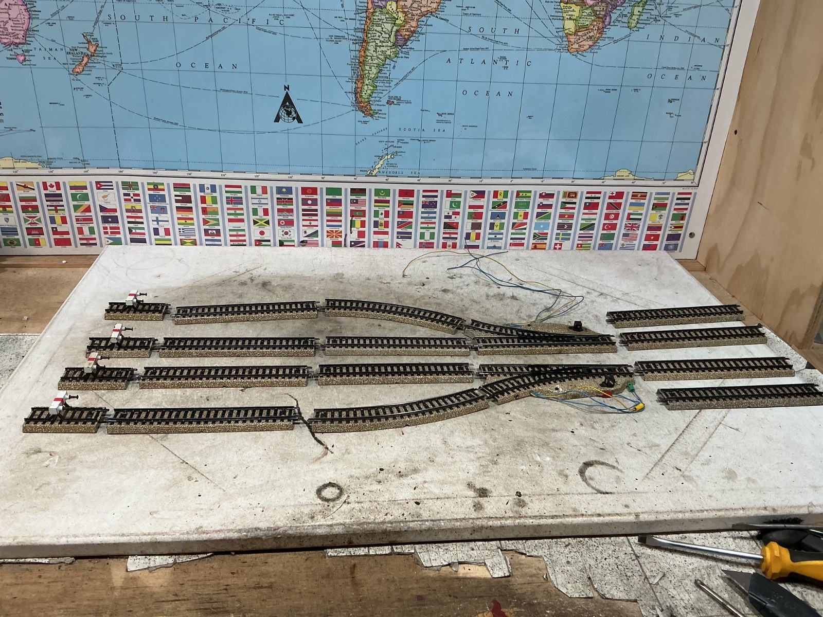 Marklin M Track  - SET  H0 scale End Station Loading Area