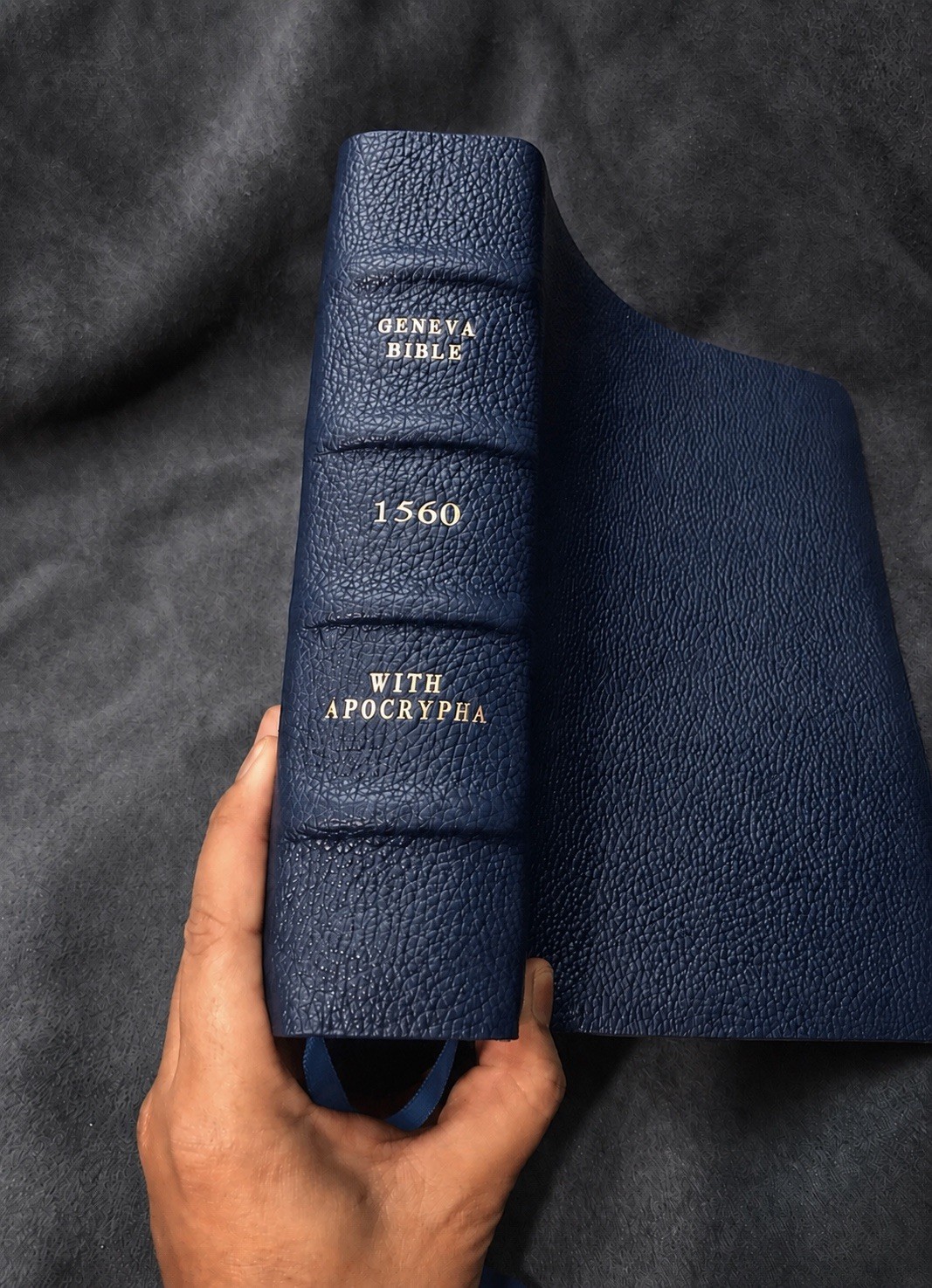 geneva bible 1560 Black Navy Blue  Apocrypha Reformer Notes deuterocanonical