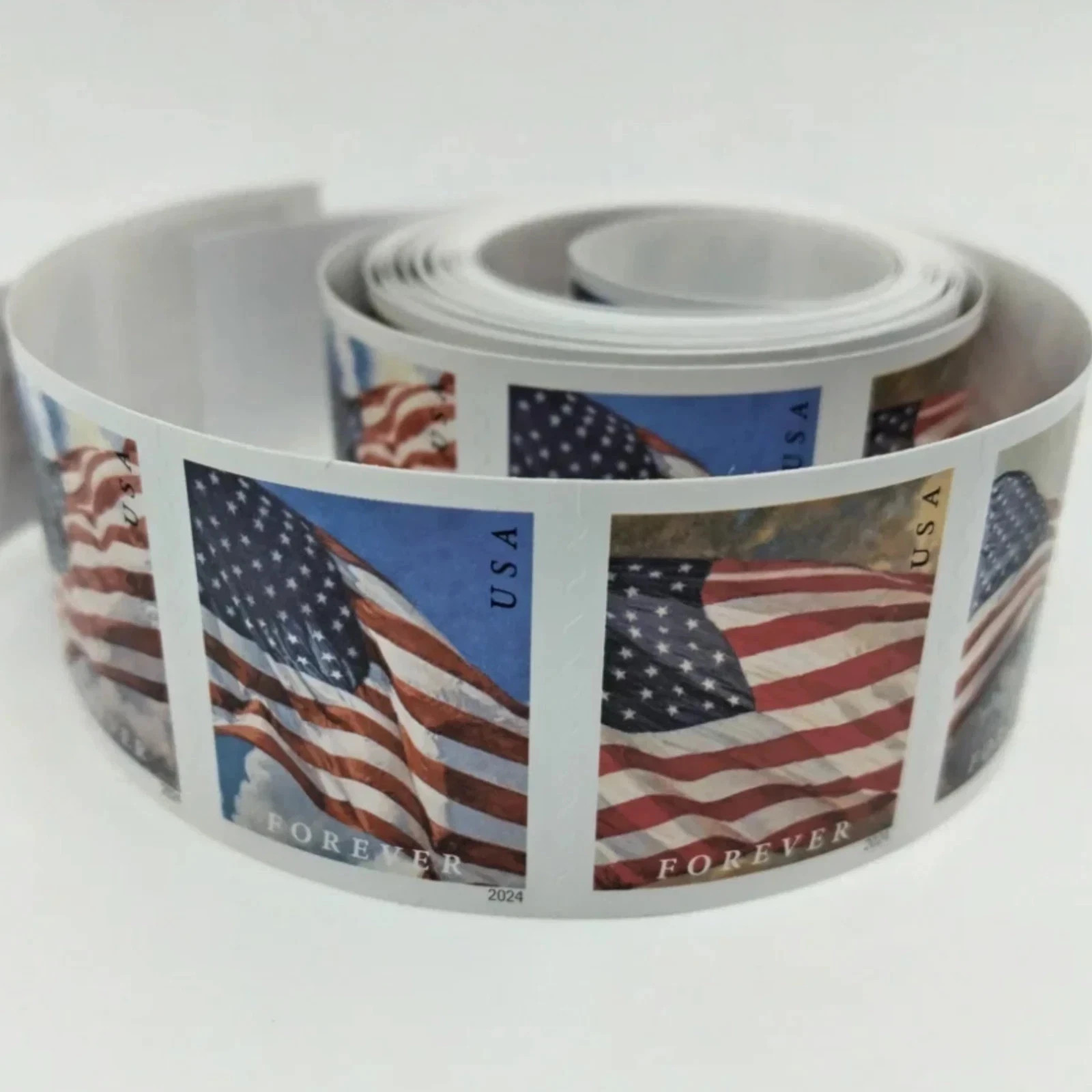 1 Roll Of 100 First Class 2024 Flag U.S. Postage Stamps