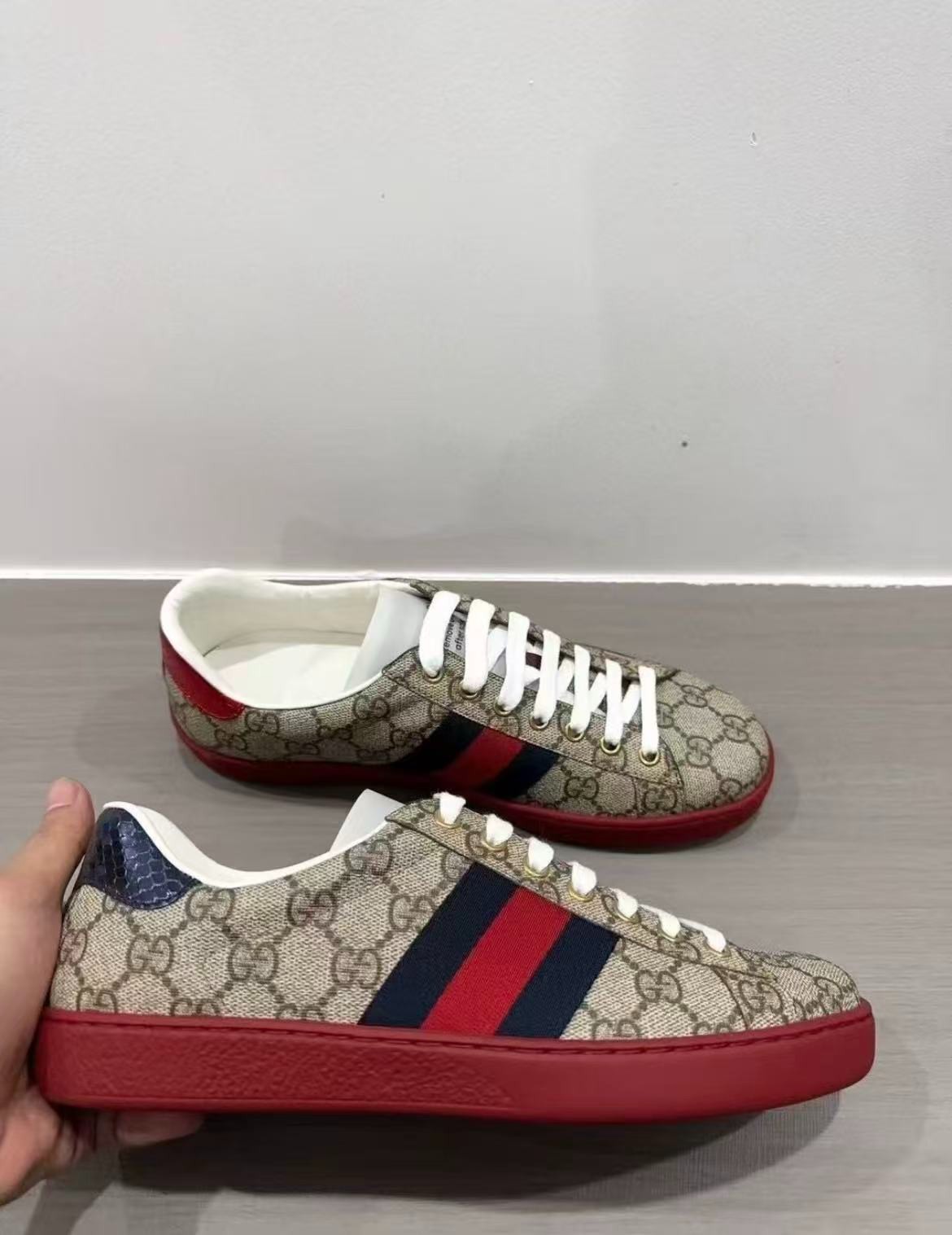 Brand New Gucci Ace GG Supreme Canvas Red Outsole Casual Sneakers Brand New Gucci Ace GG Supreme Canvas Red Outsole Casual Sneakers