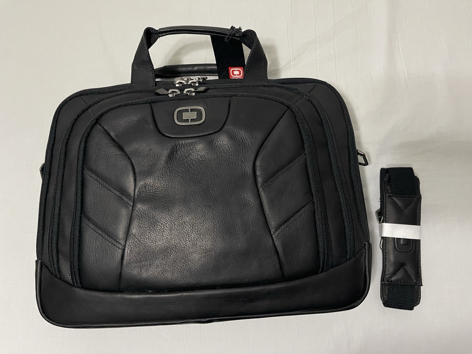 NWT OGIO Dividend Messenger 417017 Black Columbian Leather Professional