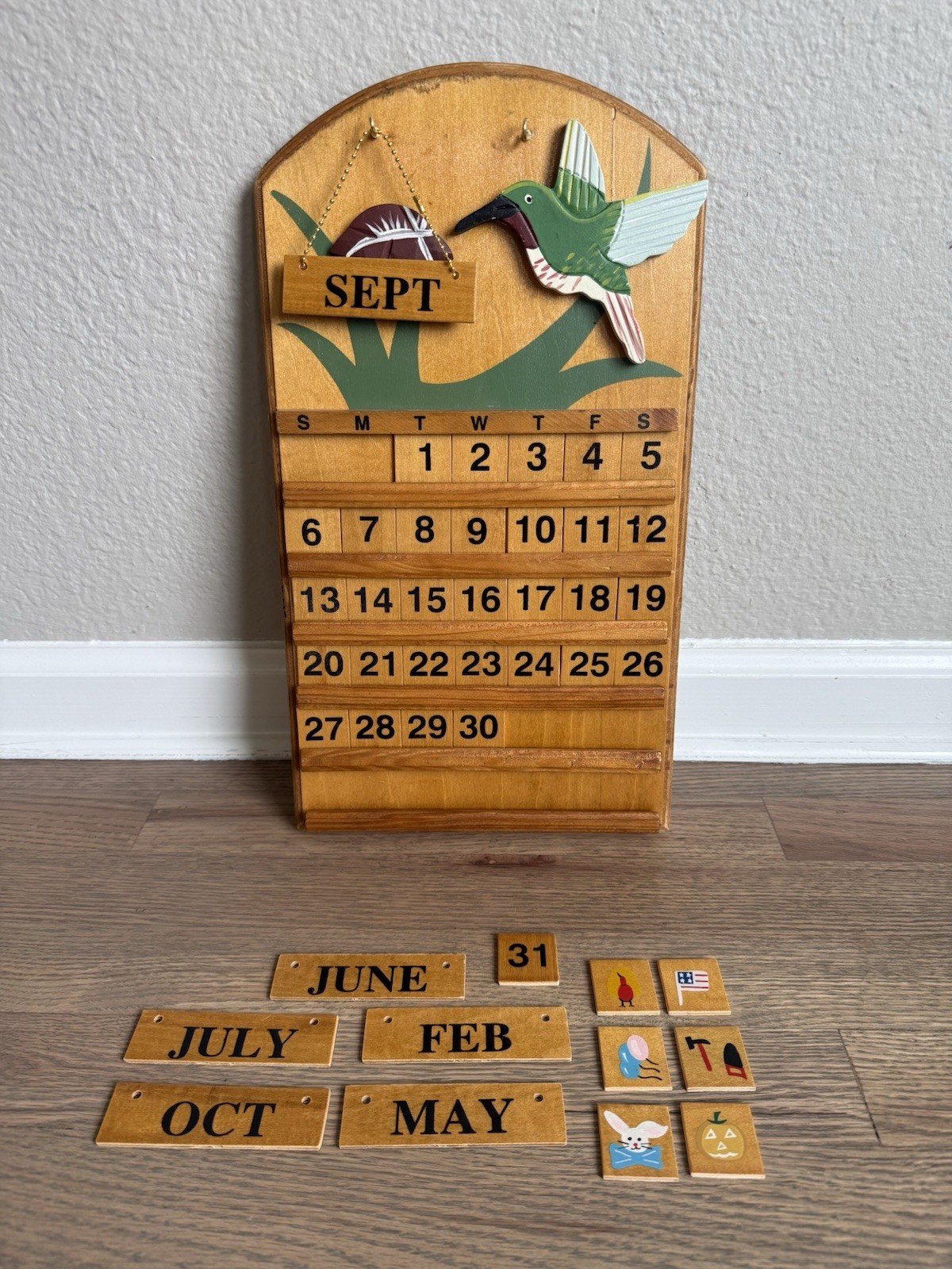 Vintage Wooden Wall Hanging Perpetual Calendar Tiles Hummingbird Flowers