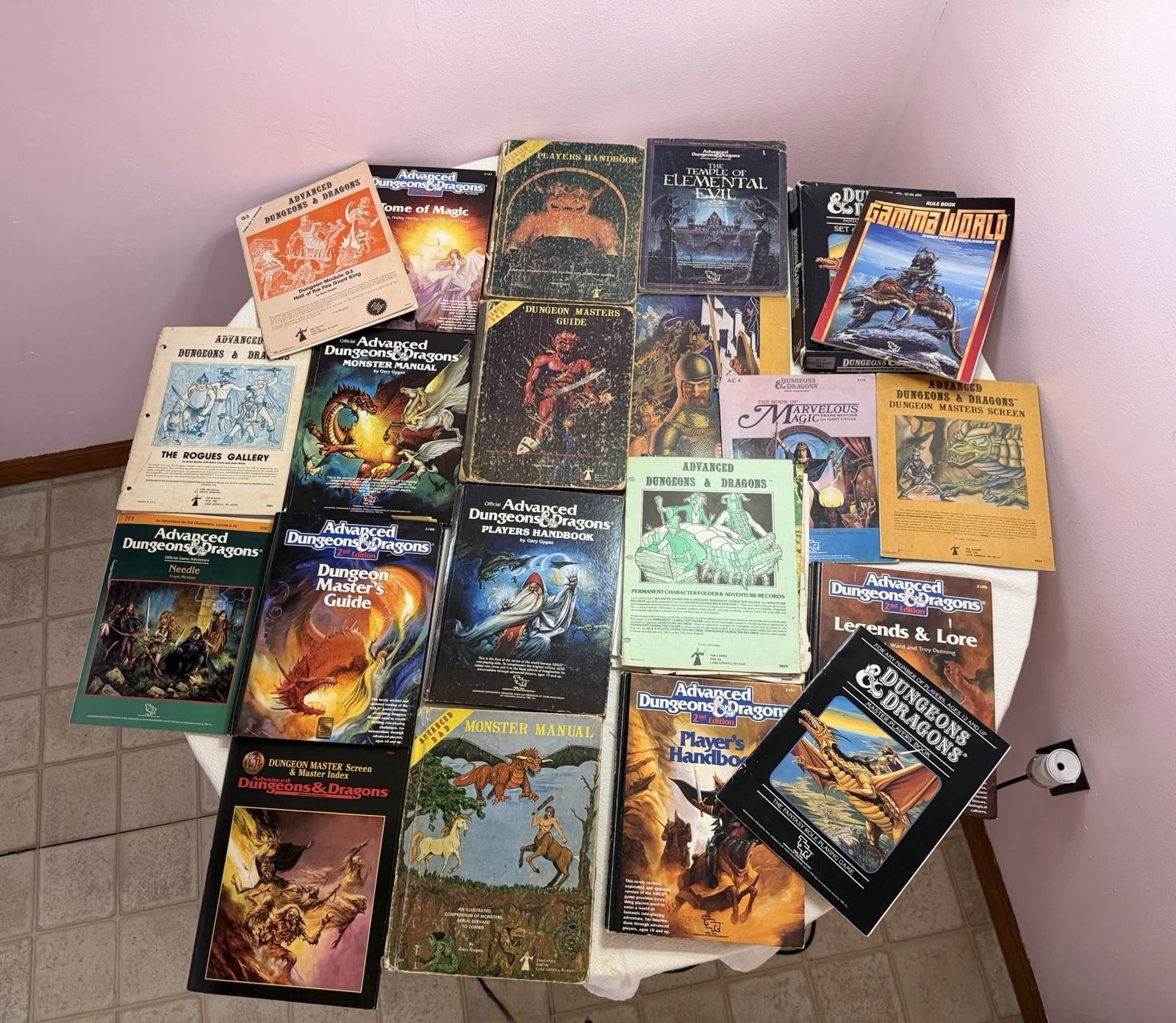 Vintage Dungeons & Dragons AD&D TSR Lot 1st 2nd Edition Books Modules D&D