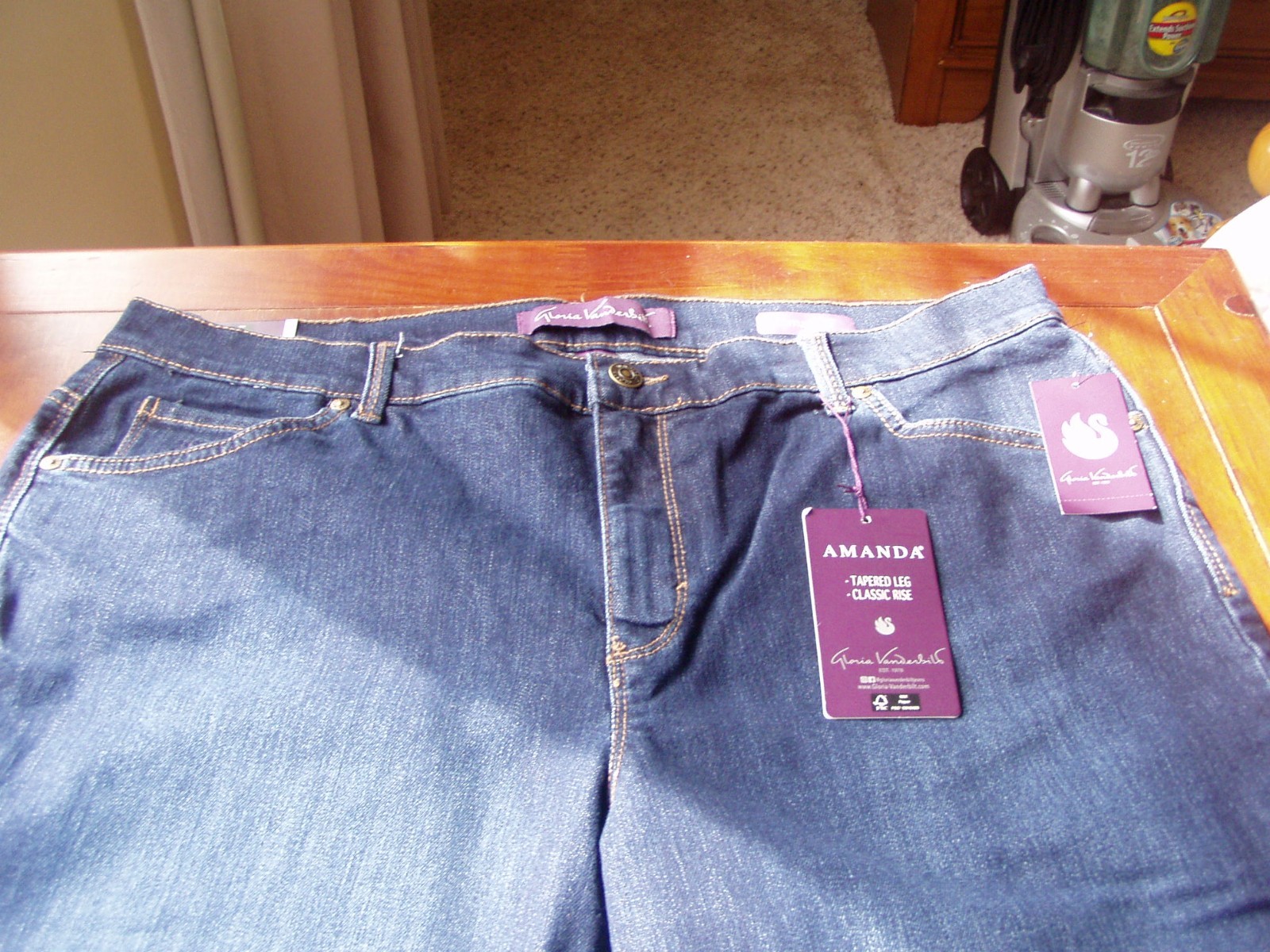 gloria vanderbilt amanda jeans 16w short super strech denim med. blue NWT swan gloria vanderbilt amanda jeans 16w short super strech denim med. blue NWT swan