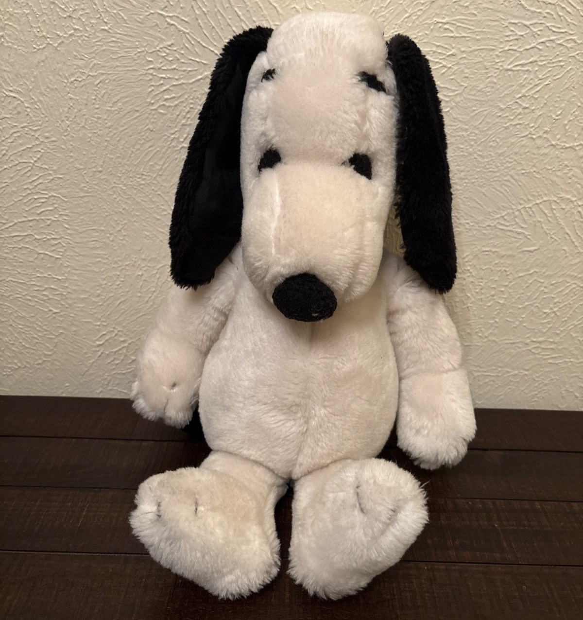 Peanuts Snoopy Dog Plush United Feature Syndicate Vintage 1968 w/Original Collar