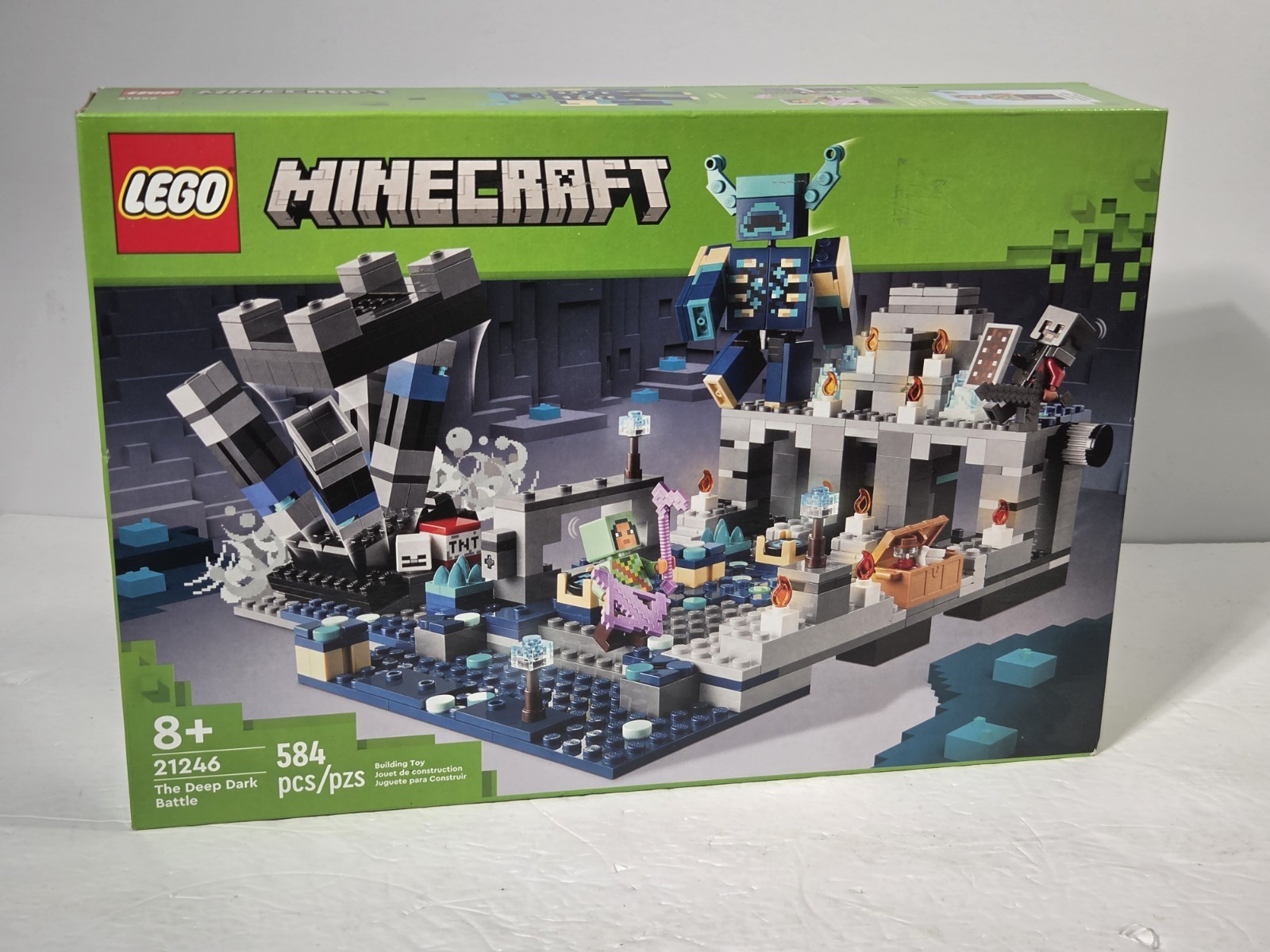 LEGO Minecraft 21246 The Deep Dark Battle Complete Set 584 Pieces LEGO Minecraft 21246 The Deep Dark Battle Complete Set 584 Pieces