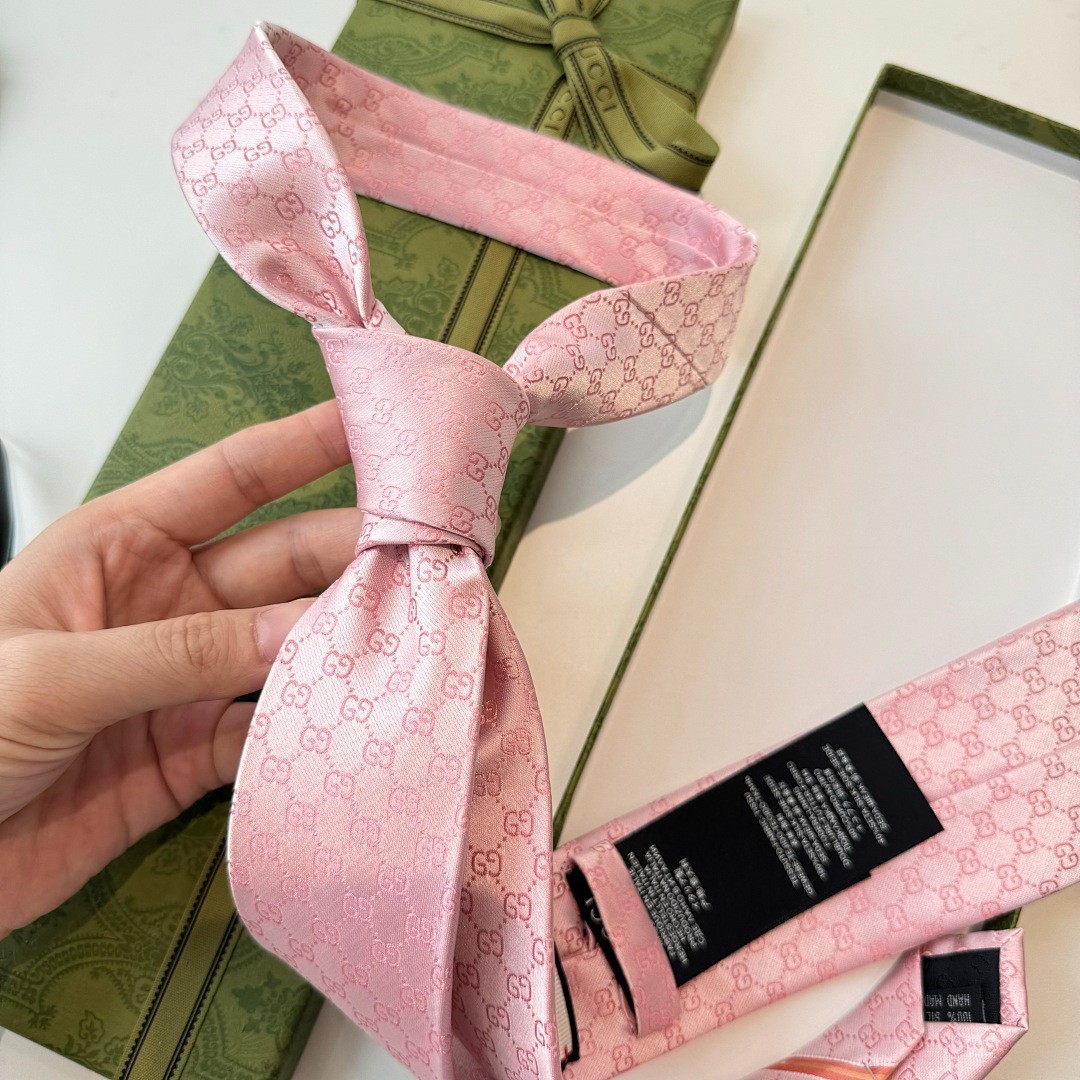 Authentic Gucci Tie Mens GG