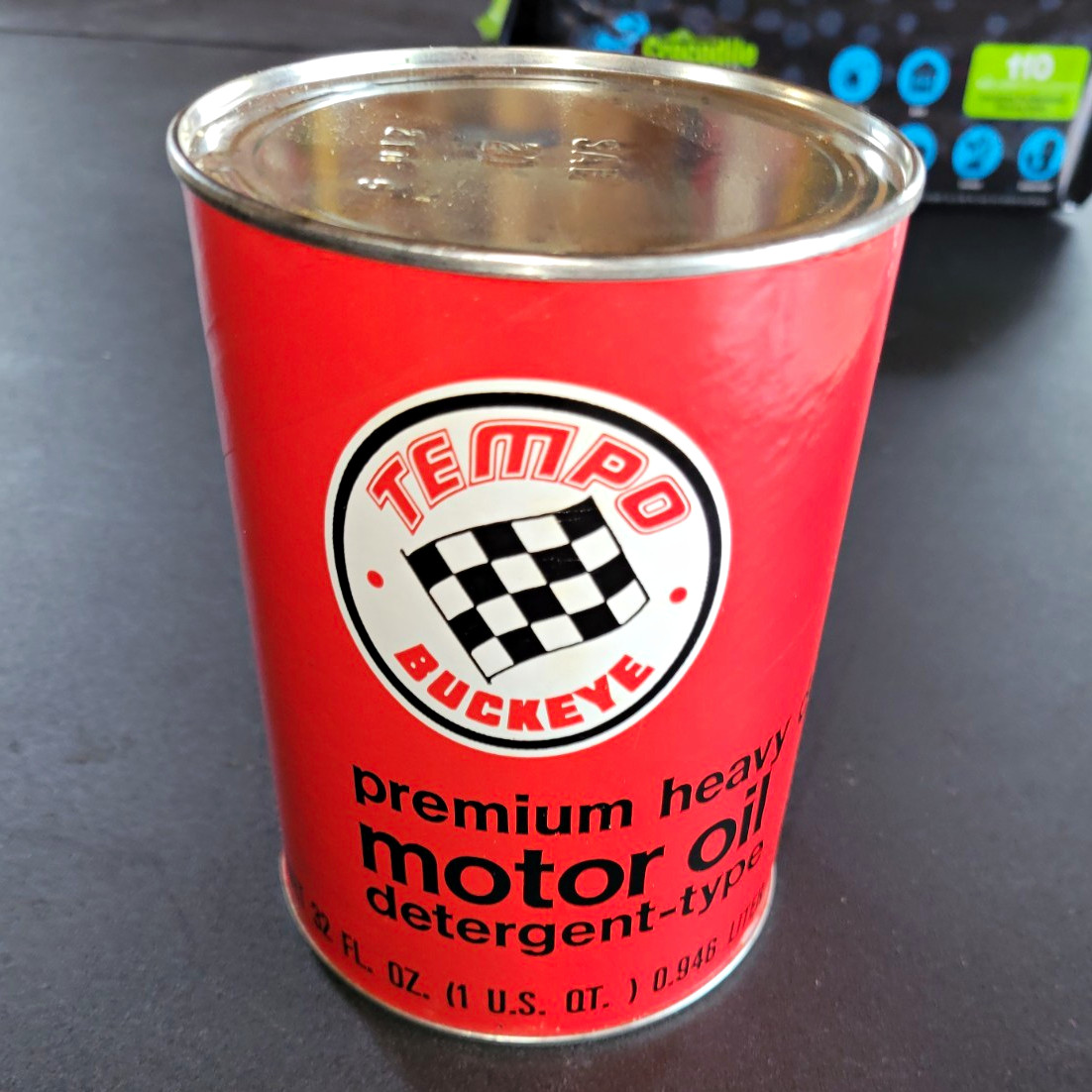 Vintage Tempo Buckeye Premium Heavy Duty Motor Oil Can SAE 20 Red 1 Quart Full