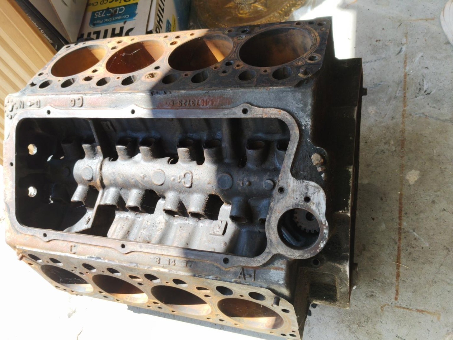 1957-58 Chrysler 392 Hemi Block 1673729-6 &Pair Of Cylinder Heads 1733463-1
