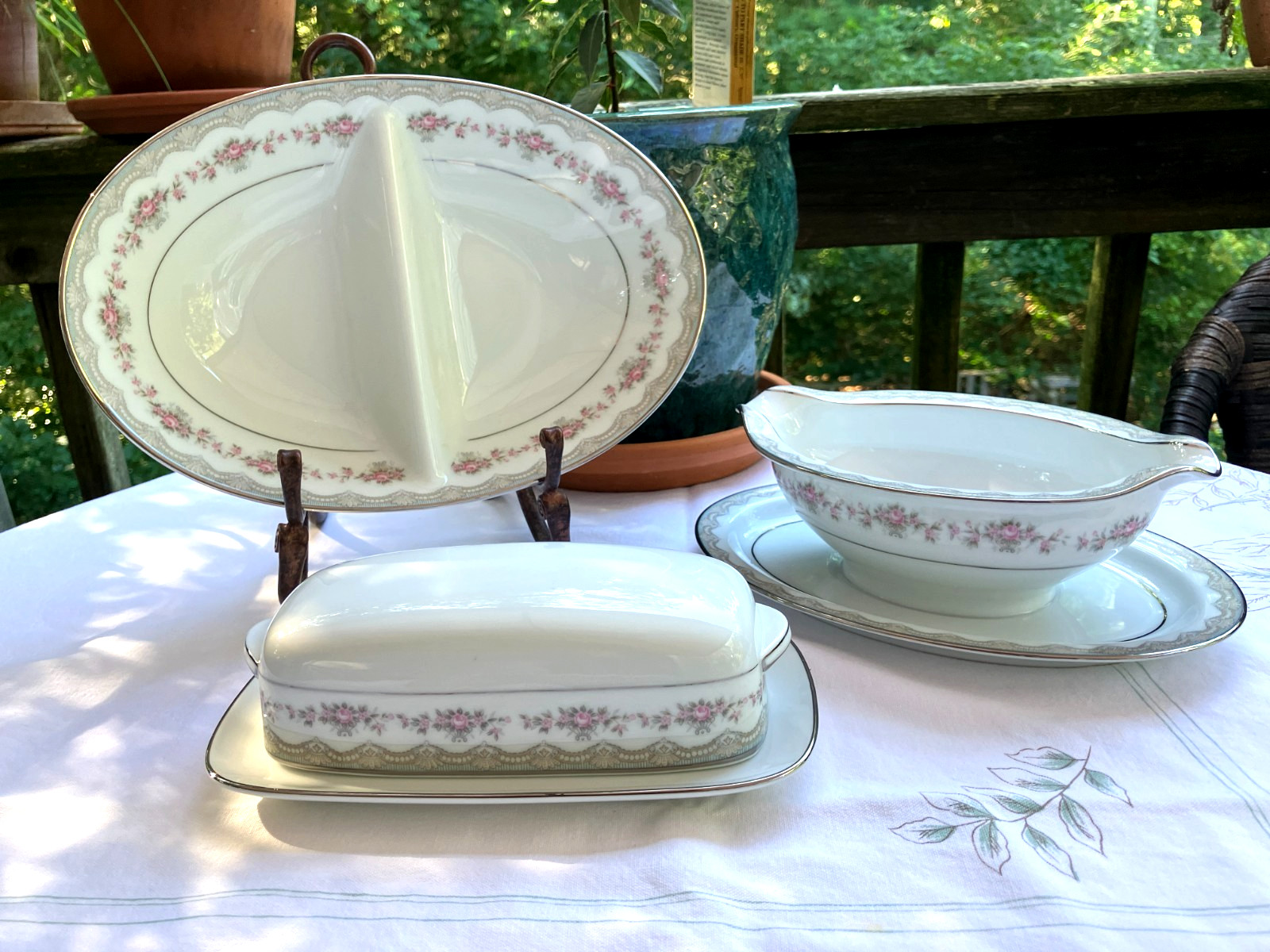 Noritake GLENWOOD 3pc Completer Set, Butter Dish, Gravy Boat, Divided Vegetable