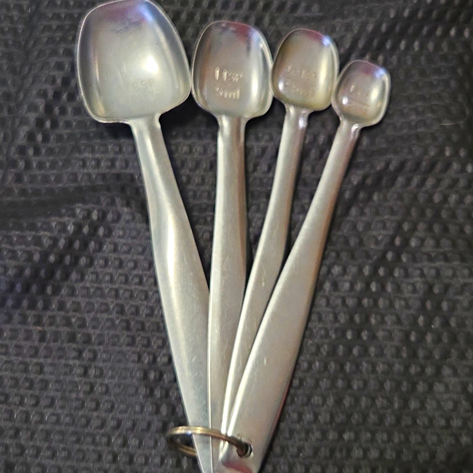 Vintage Foley Long Handled Metal Measuring Spoons Set 4pc Silver w/Ring Vintage Foley Long Handled Metal Measuring Spoons Set 4pc Silver w/Ring