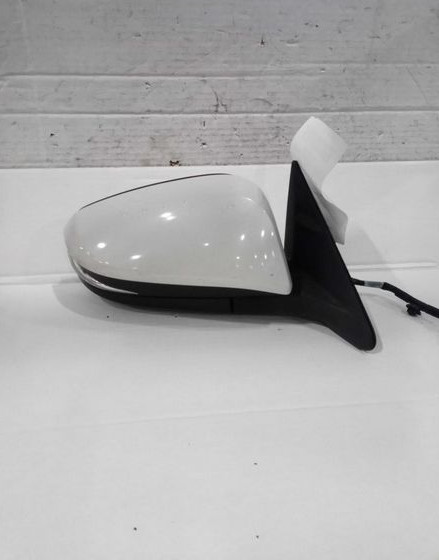 2014-2019 Toyota Highlander Right Passenger Side View Door Mirror White