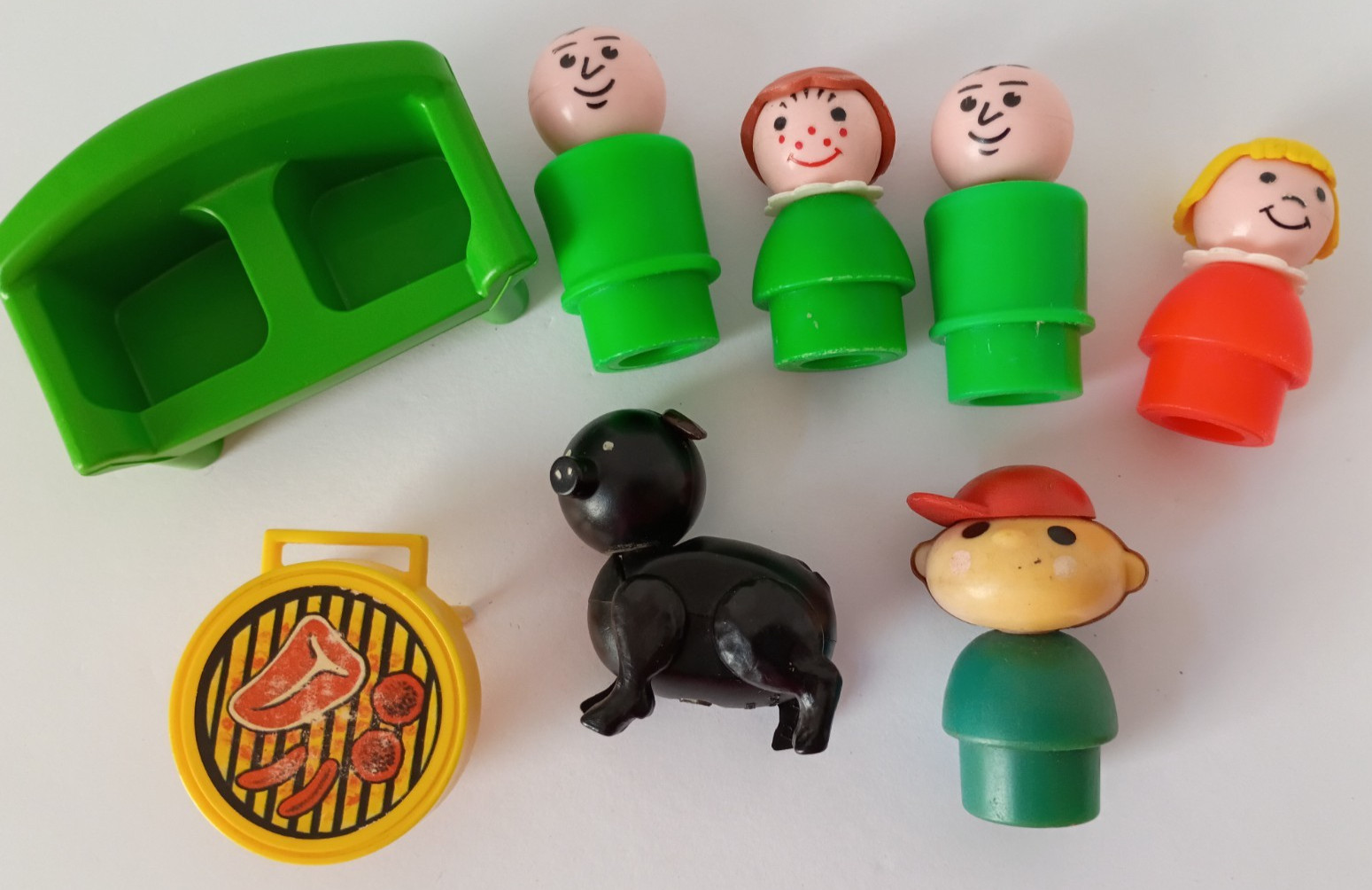 Vintage Fisher Price Little People Mixed Lot Pig Figures Couch Grill Hong Kong