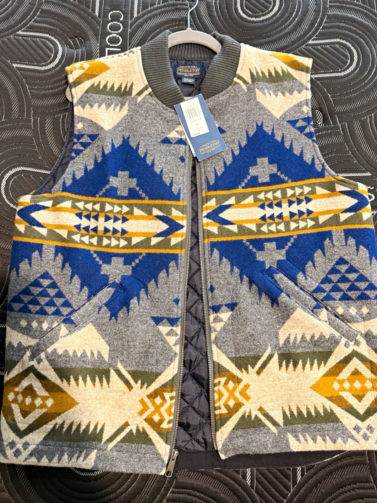 Pendleton Men\'s L Geometric Southwestern Zip Front Lined Vest Gray Blue Pendleton Men\'s L Geometric Southwestern Zip Front Lined Vest Gray Blue