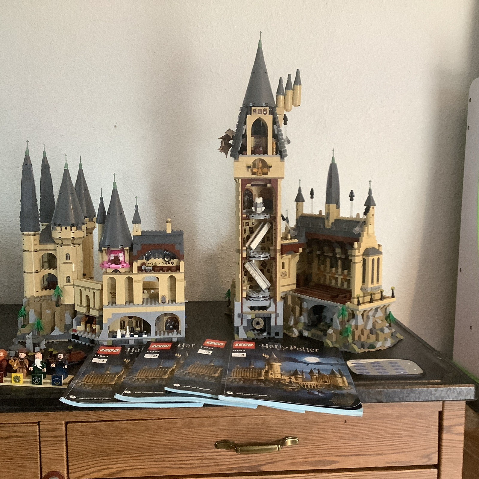 LEGO Harry Potter: Hogwarts Castle (71043). Complete Set . Used Great Condition