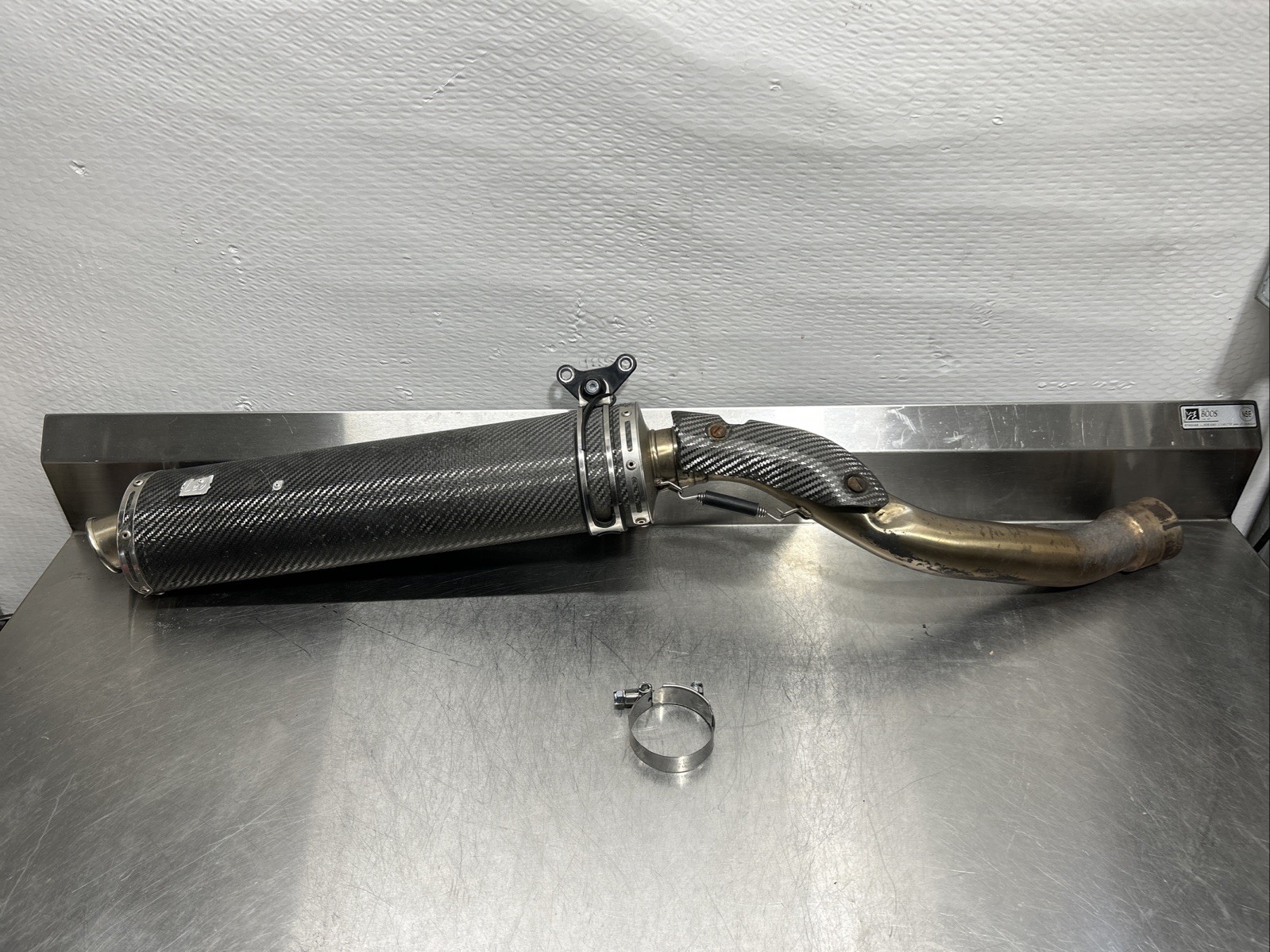 1998-2001 Yamaha R-1 R1 LEO VINCE HIGH MOUNT Carbon Fiber Slip On Can Silencer 1998-2001 Yamaha R-1 R1 LEO VINCE HIGH MOUNT Carbon Fiber Slip On Can Silencer