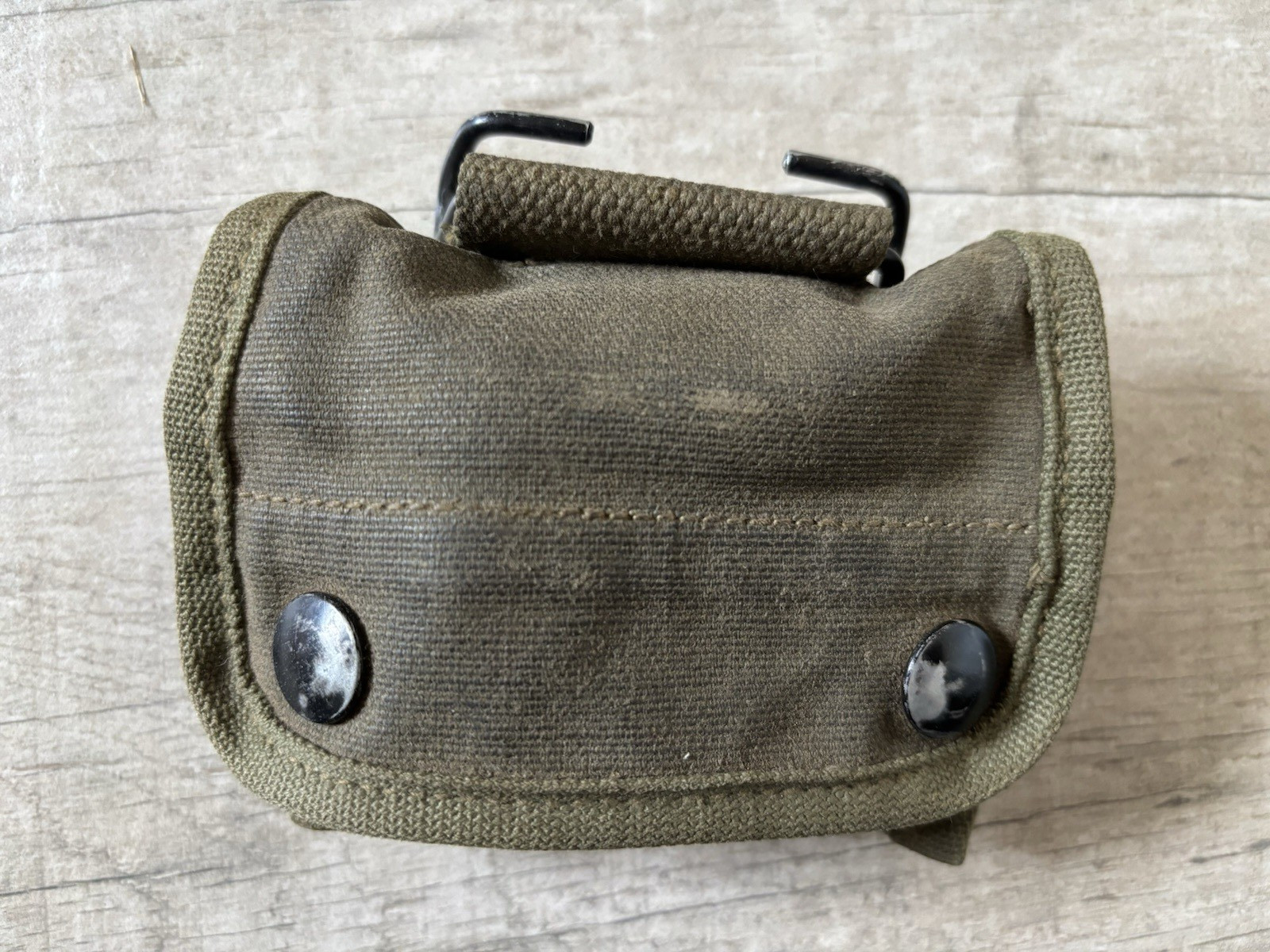 US Army WWII OD Green Canvas Compass Pouch with 1951 Dated Linsaetic Compass