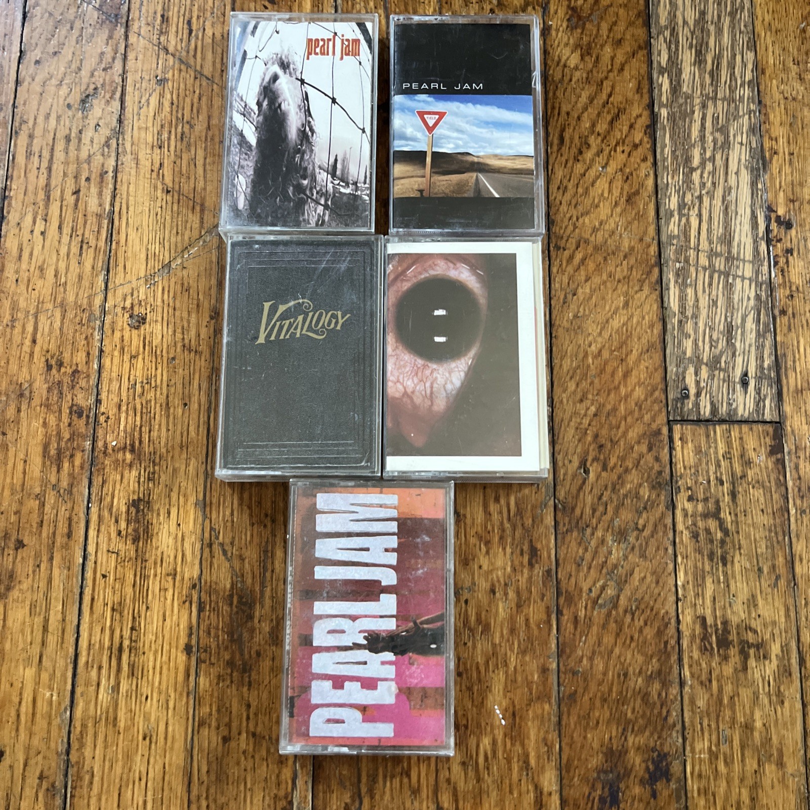 Pearl Jam ~ Lot 5 Cassette Tape's ~ Ten, Self-Titled, Vitalogy Pearl Jam ~ Lot 5 Cassette Tape's ~ Ten, Self-Titled, Vitalogy
