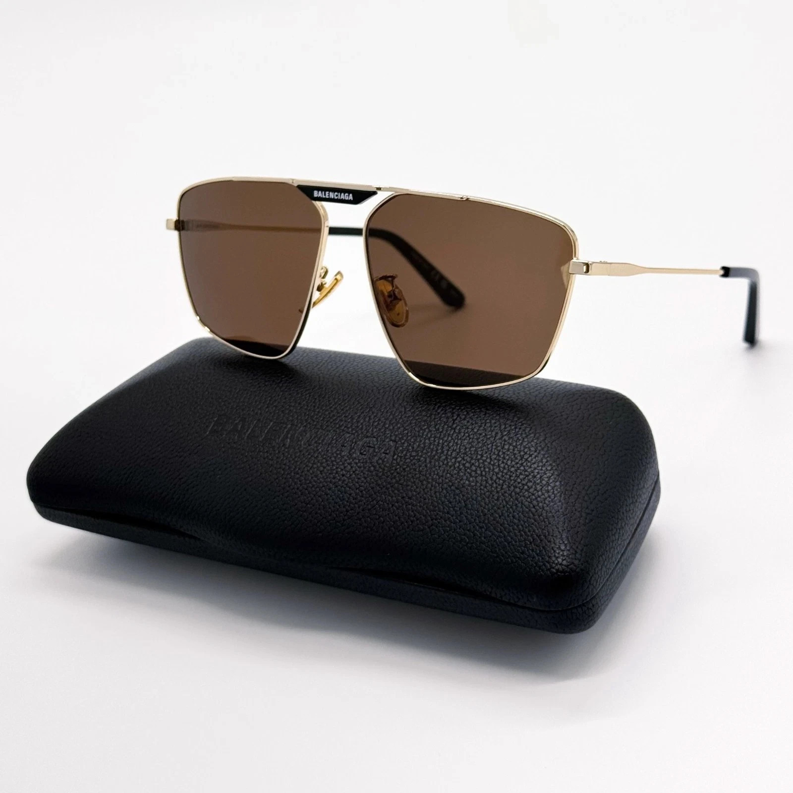 Balenciaga BB0246SA Navigator Sunglasses Gold Metal Brown Lens Urban Style Balenciaga BB0246SA Navigator Sunglasses Gold Metal Brown Lens Urban Style