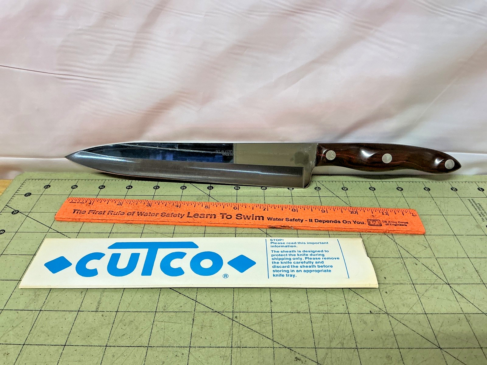 Vintage Cutco 9 inch Chefs knife number 1025 swirl handle & original sheath