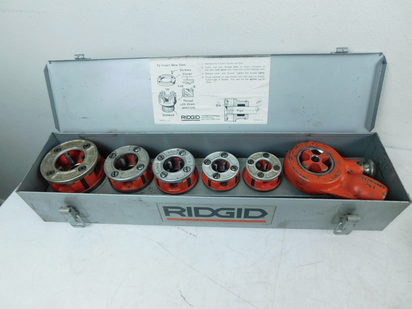 Used Vintage Ridgid Pipe Threader Die Tool w Box