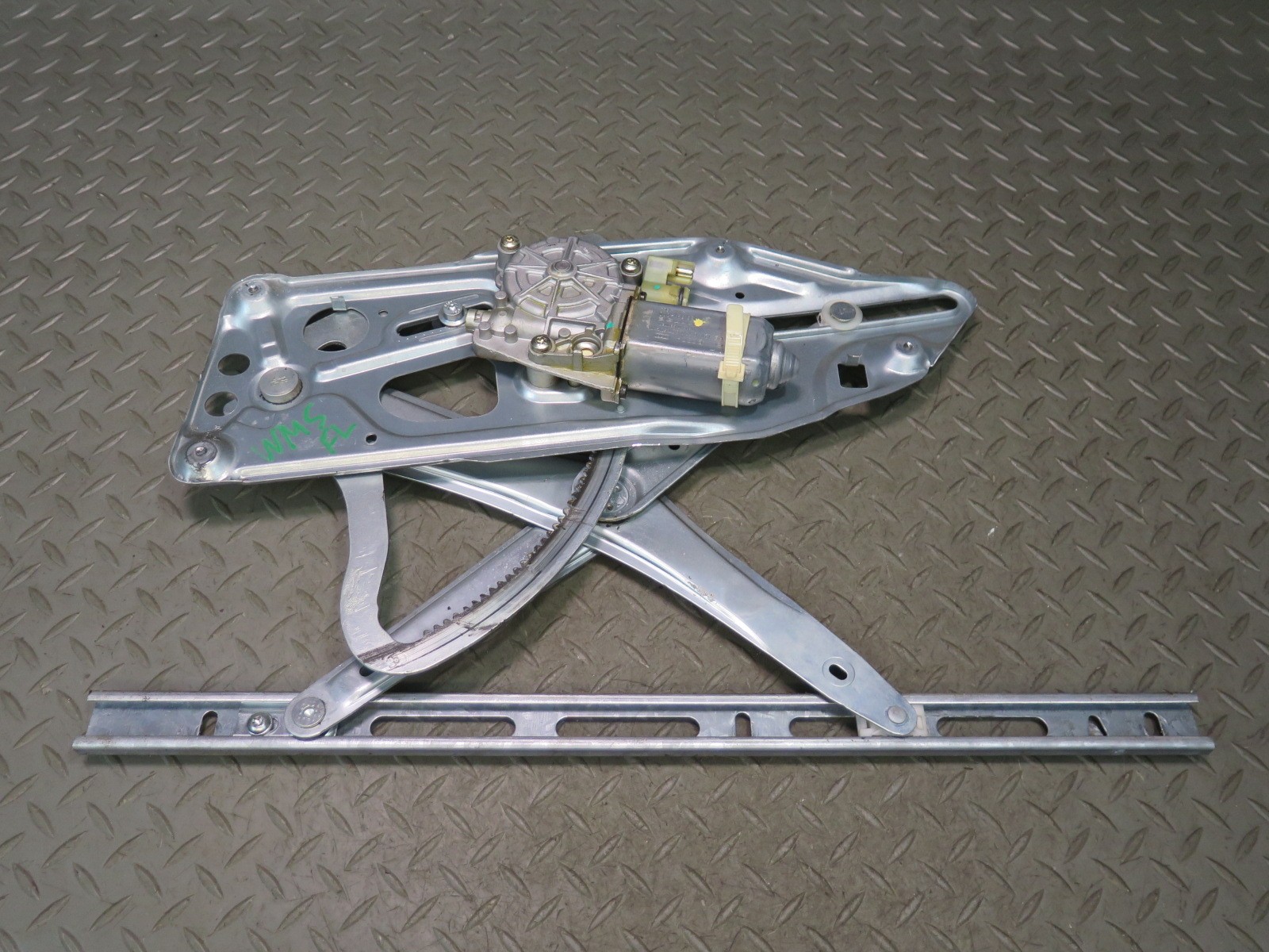 94-99 MERCEDES W140 S320 S420 S500 FRONT LEFT DOOR WINDOW REGULATOR W MOTOR OEM