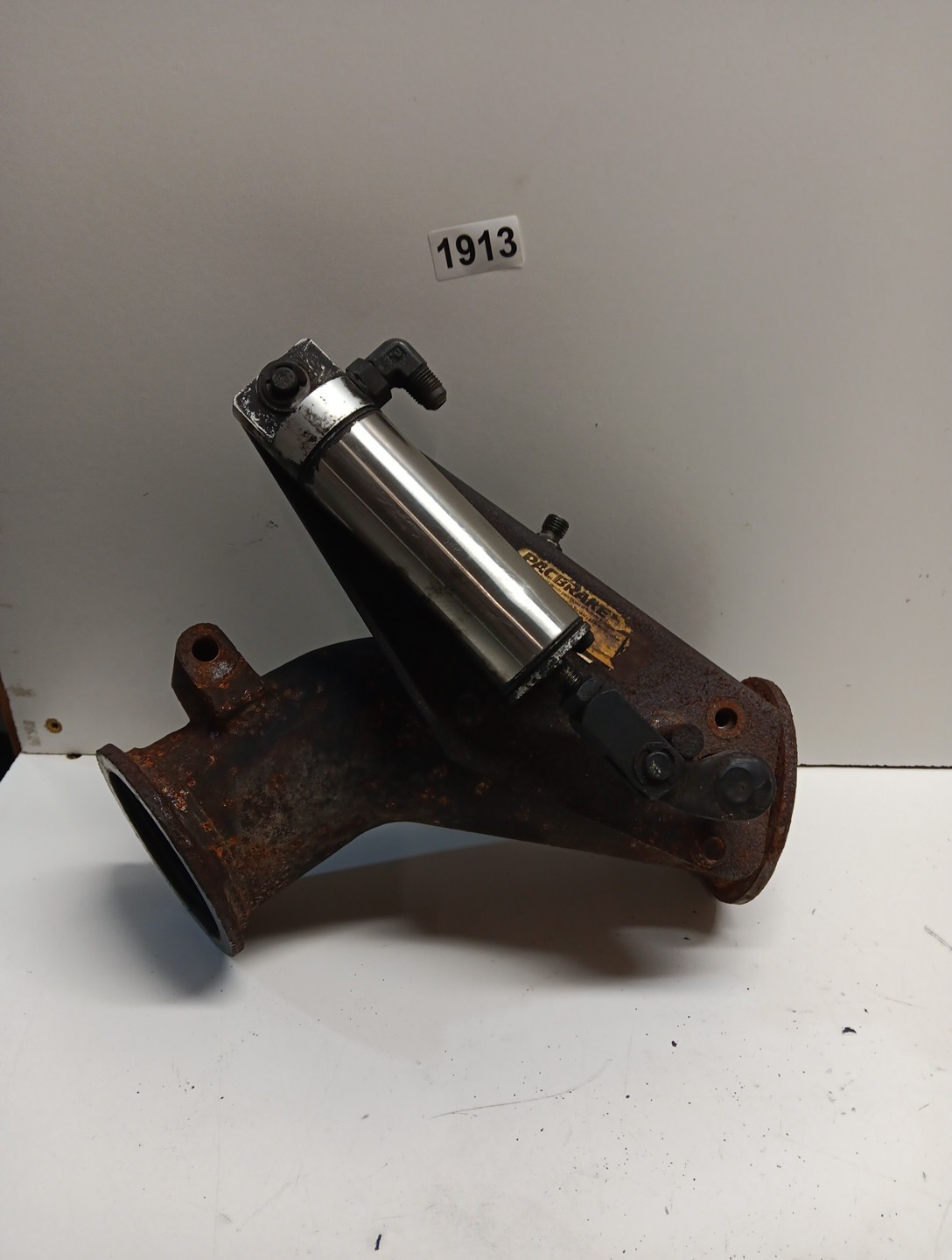 Exhaust Brake Valve Navistar International MFDT9 1891696C91, Item #1913 Exhaust Brake Valve Navistar International MFDT9 1891696C91, Item #1913