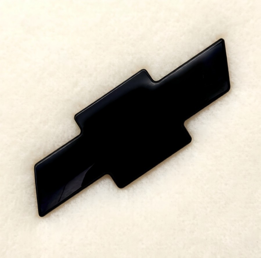 NEW 2003-06 Silverado 2006 Avanlanche 1500 2500 Front Grill emblem Bowtie Black NEW 2003-06 Silverado 2006 Avanlanche 1500 2500 Front Grill emblem Bowtie Black
