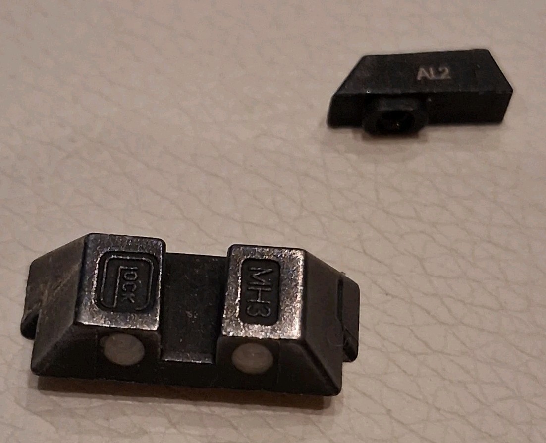 Glock OEM Night Sights – Front AL2 & Rear MH3 Tritium Set (Factory Steel)