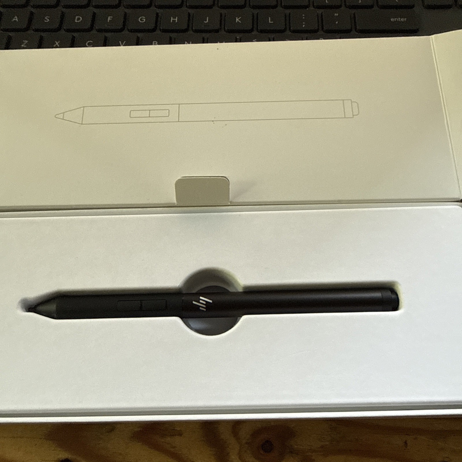 HP Rechargeable Black Active Stylus Pen G3 L08263-003 w/ USB-A to USB-C Cable ~ HP Rechargeable Black Active Stylus Pen G3 L08263-003 w/ USB-A to USB-C Cable ~