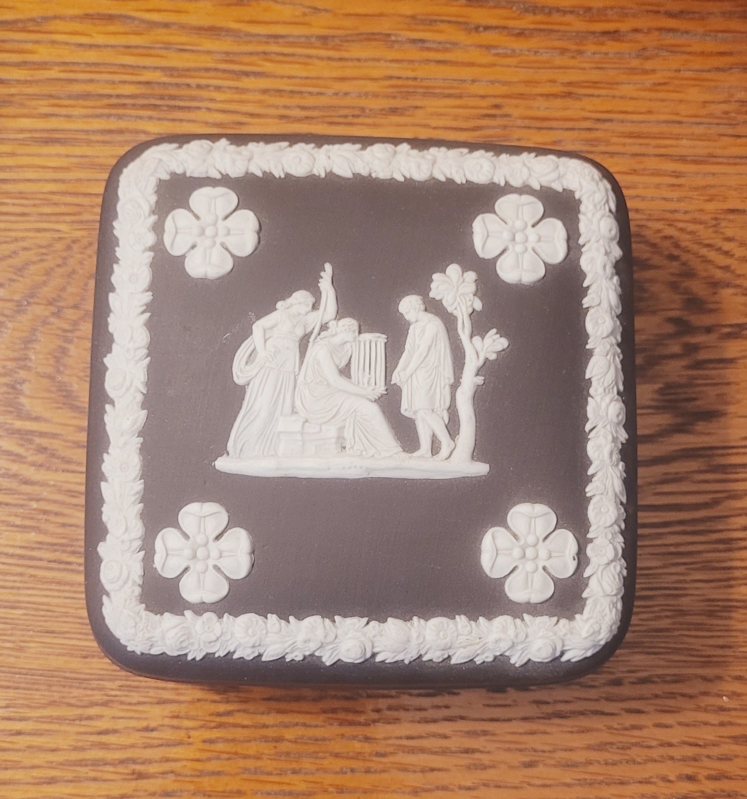 Vintage Wedgwood Jasperware 4