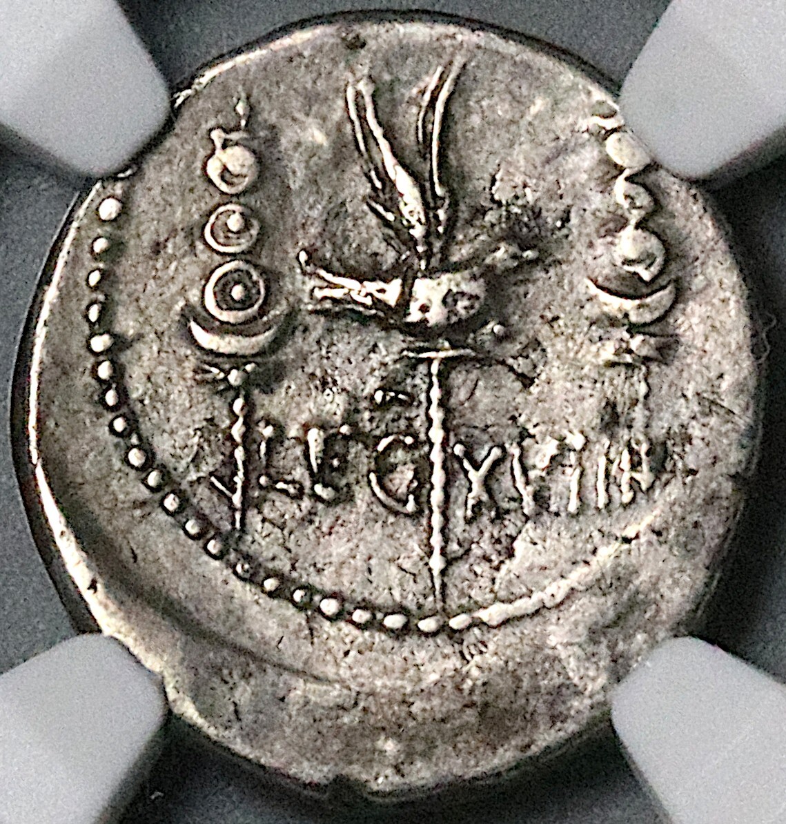 32 BC NGC Ch VF Marc Antony Denarius Legion XVIII Roman Galley (25042001D) 32 BC NGC Ch VF Marc Antony Denarius Legion XVIII Roman Galley (25042001D)