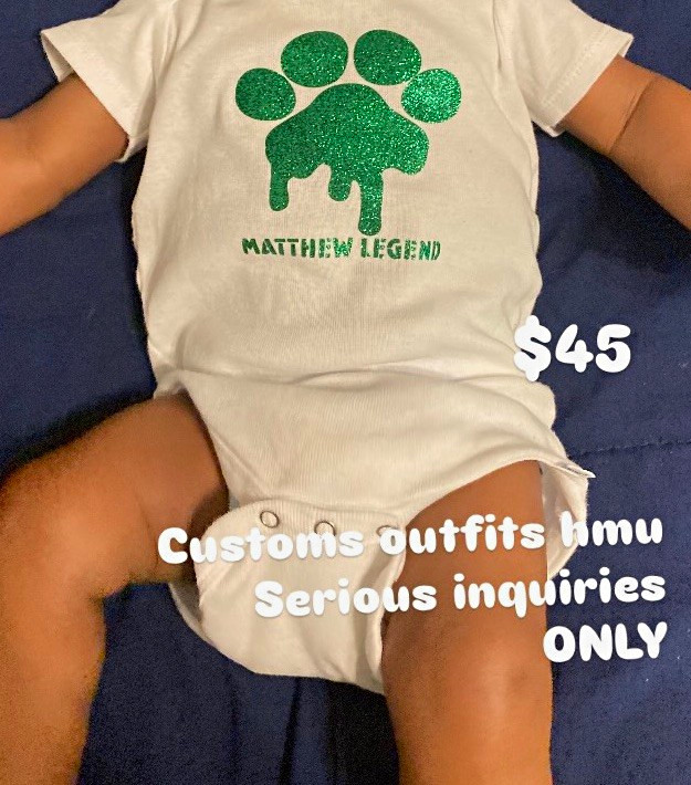 Newborn White Cotton Knit Short Sleeve Bodysuit Green Glitter Paw Print Snap