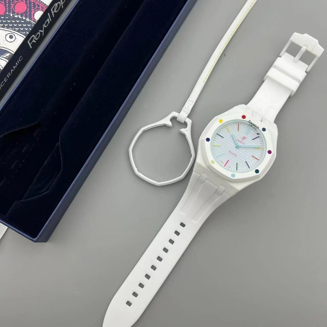 Swatch x Audemars Piguet Royal Pop Pocket Watch Huit Blanc SSX03W100N