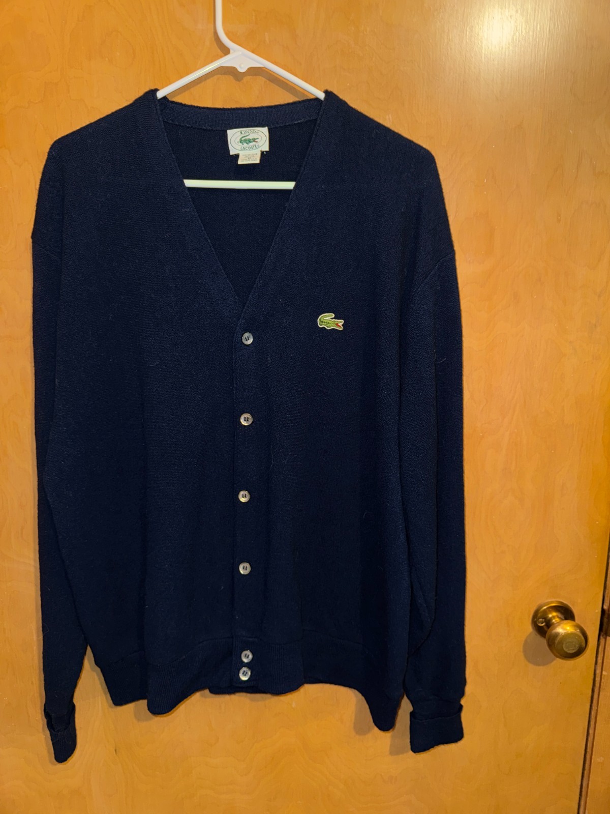 Mens XL Vintage Izod Lacoste Orlon/Acrylic Navy Blue V-Neck Cardigan Sweater EUC Mens XL Vintage Izod Lacoste Orlon/Acrylic Navy Blue V-Neck Cardigan Sweater EUC