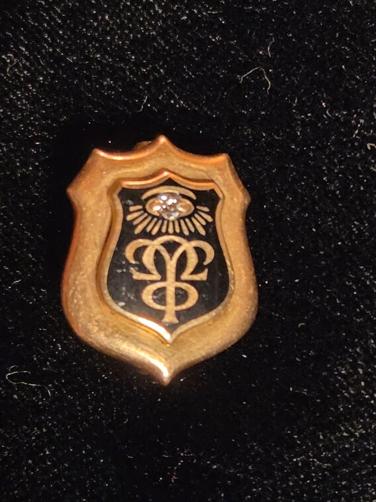 ANTIQUE FRAT PIN OMEGA UPSILON PHI 14K NAT. MINED DIAMOND DR. C. M. AXTELL 1905 ANTIQUE FRAT PIN OMEGA UPSILON PHI 14K NAT. MINED DIAMOND DR. C. M. AXTELL 1905