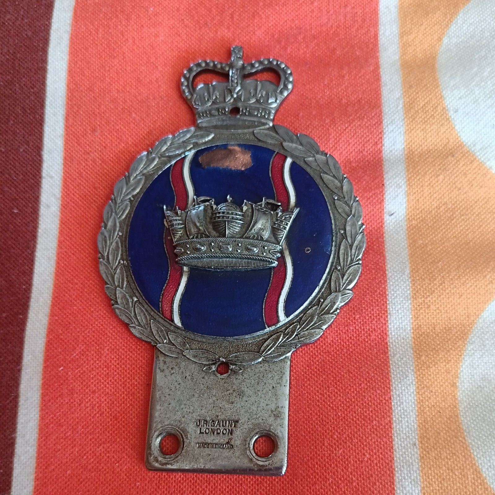vintage royal navy club car badge - JR Gaunt vintage royal navy club car badge - JR Gaunt