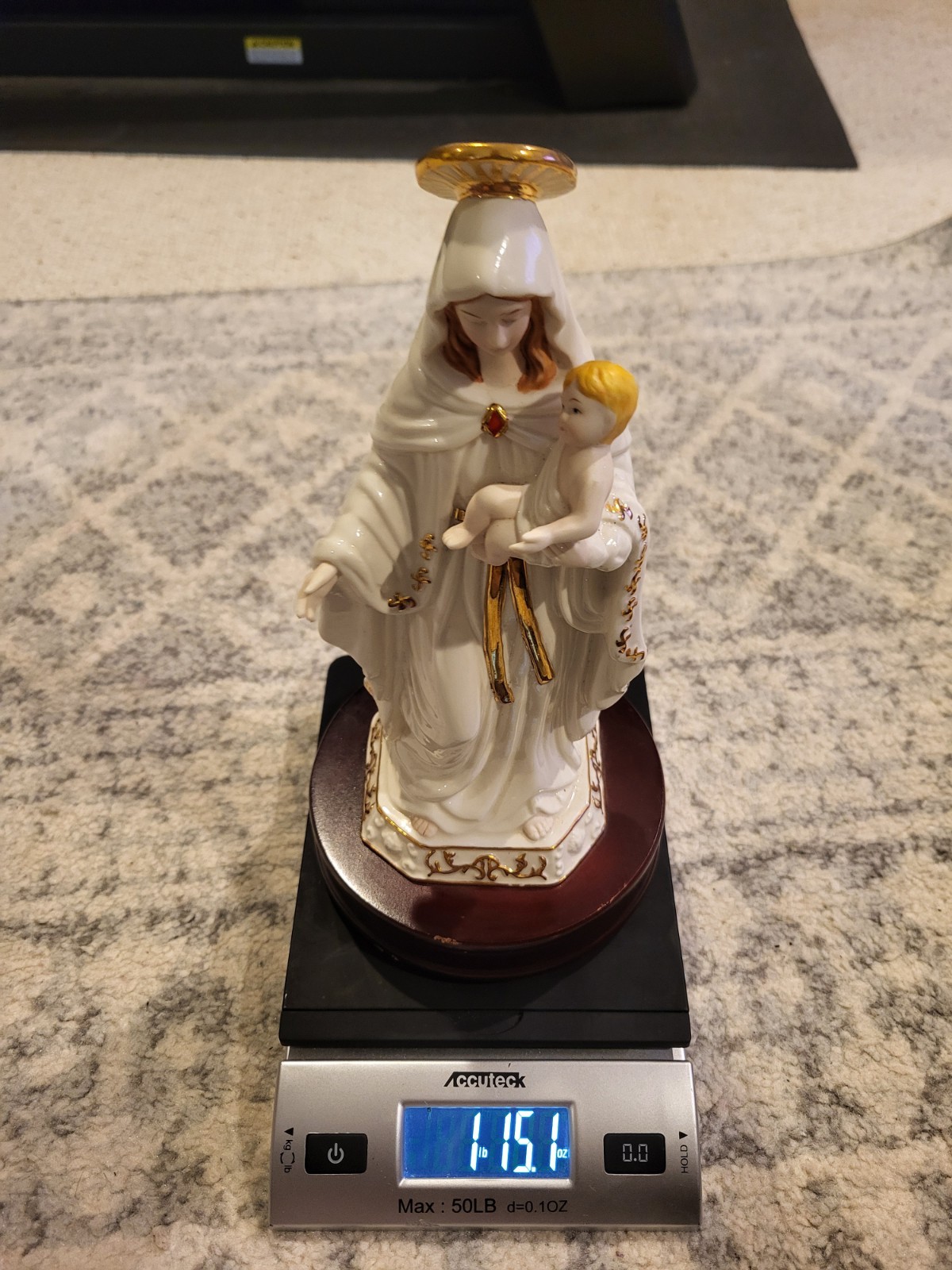 VINTAGE VIRGIN MARY MUSIC PLAYER STATUE EXTREMELY NICE