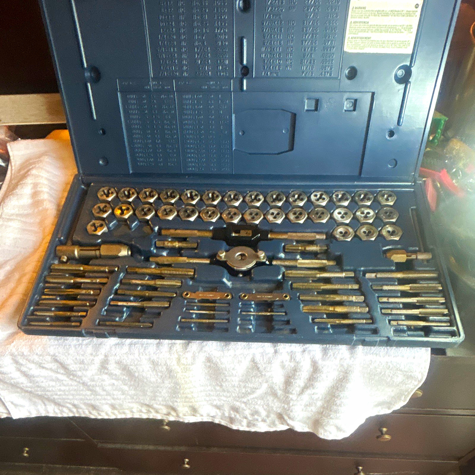 Vintage Craftsman 252377 Tap and Die Set 75 Pc SAE Metric USA - Cleaned 80% Full Vintage Craftsman 252377 Tap and Die Set 75 Pc SAE Metric USA - Cleaned 80% Full