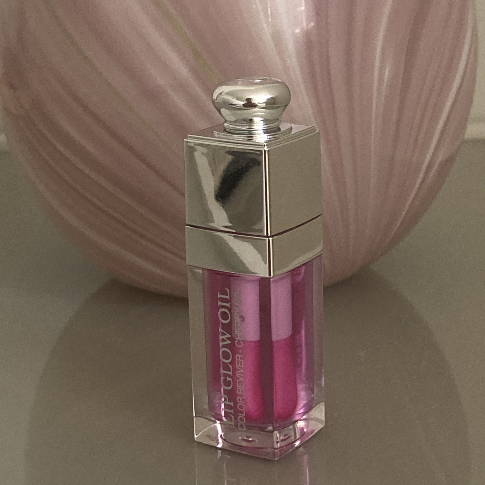 Christian Dior Addict Lip Glow Oil 063 Pink Lilac Color Reviver Cherry Oil Christian Dior Addict Lip Glow Oil 063 Pink Lilac Color Reviver Cherry Oil