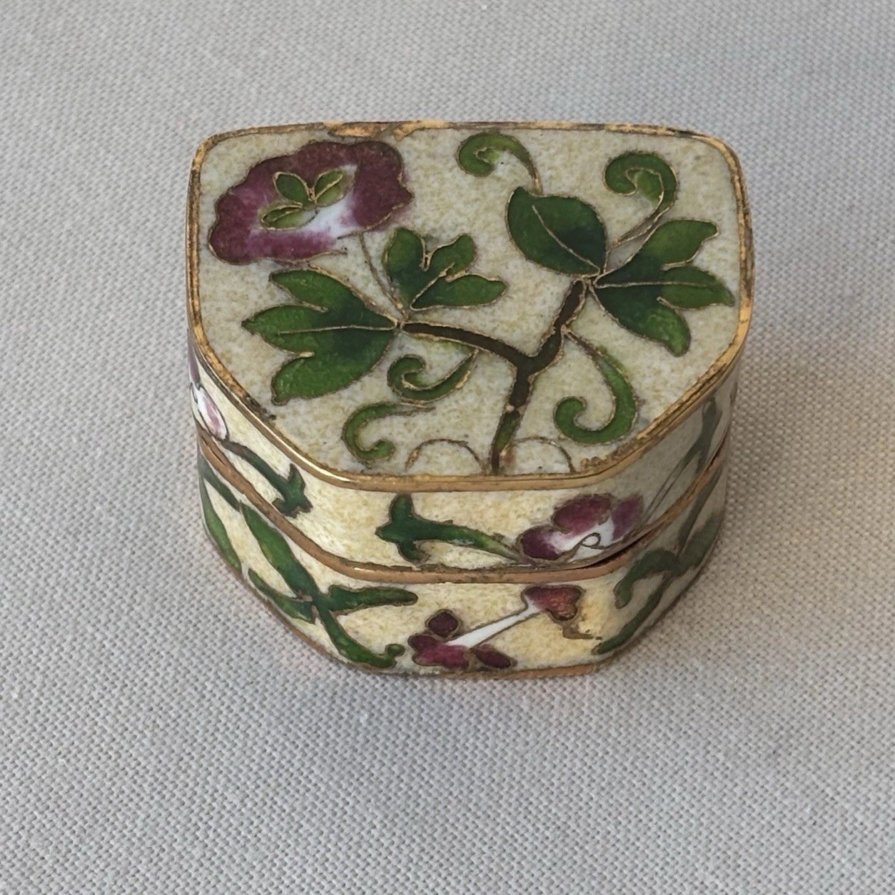 Vintage French Enamel Trinket Pill Box Floral Hand Painted Blue Interior 4.5cm Vintage French Enamel Trinket Pill Box Floral Hand Painted Blue Interior 4.5cm