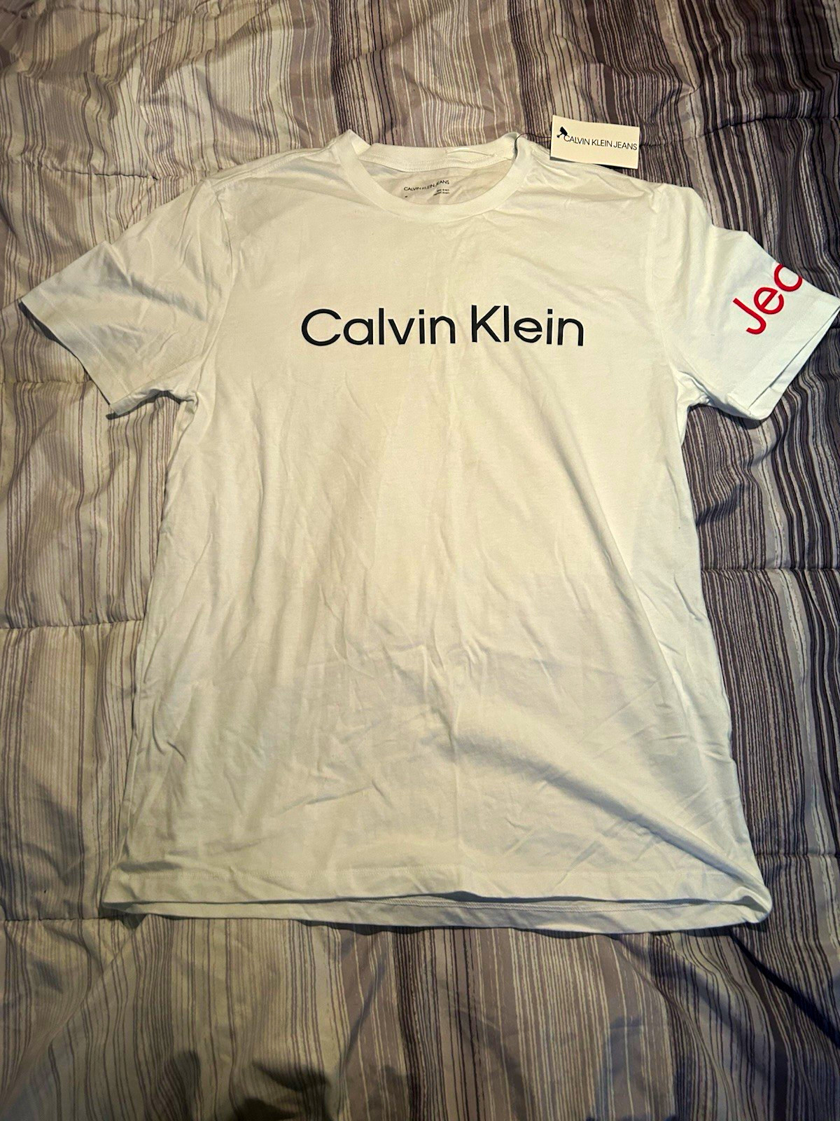 Calvin Klein Jeans Men’s White Graphic Logo Crew Neck Short Sleeve T-Shirt, M