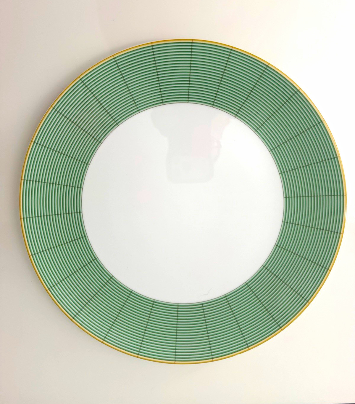 Bernardaud Jardin Indien Ultra Flat Charger / Presentation Plate Measures 12¼\