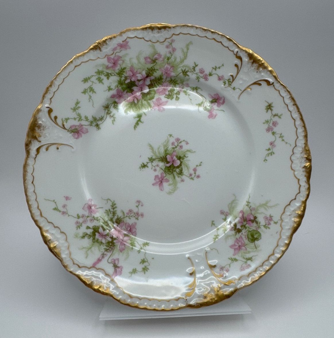 Antique Theodore Haviland Limoges France Pink Floral Gold Porcelain Plate Antique Theodore Haviland Limoges France Pink Floral Gold Porcelain Plate