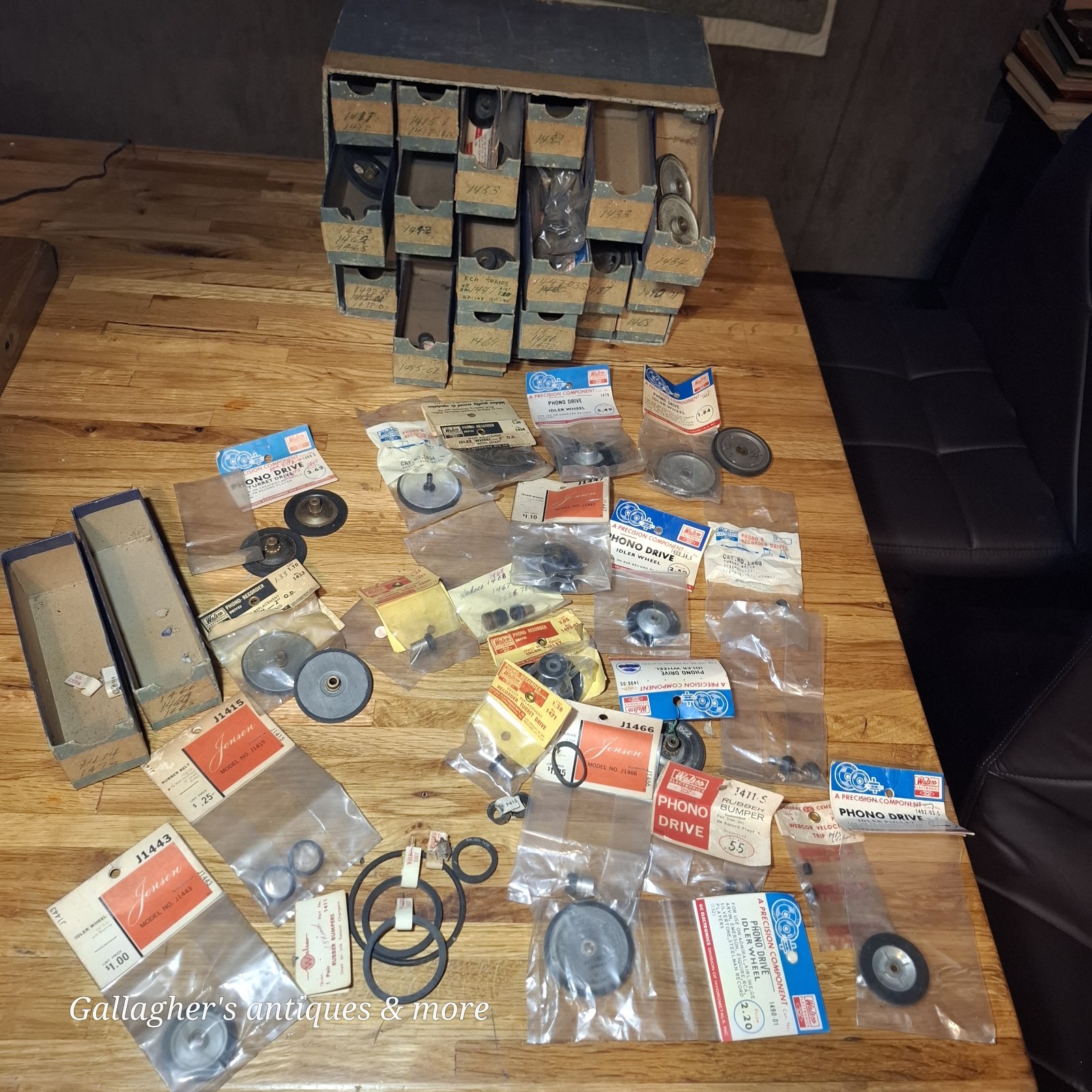 Huge NOS parts lot Jensen Walsco Record Players Turn table  Webcore Phono DRIVES